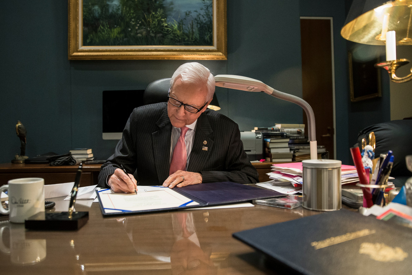 Sen. Orrin Hatch, R-Utah, signs a bill in his office in the Hart Senate Office Building in Washington, D.C., on Thursday, Jan. 19, 2017. (Photo: Spenser Heaps, KSL, File)