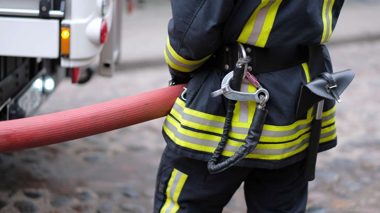 Cabin blaze leads to rare winter wildfire in southern Utah