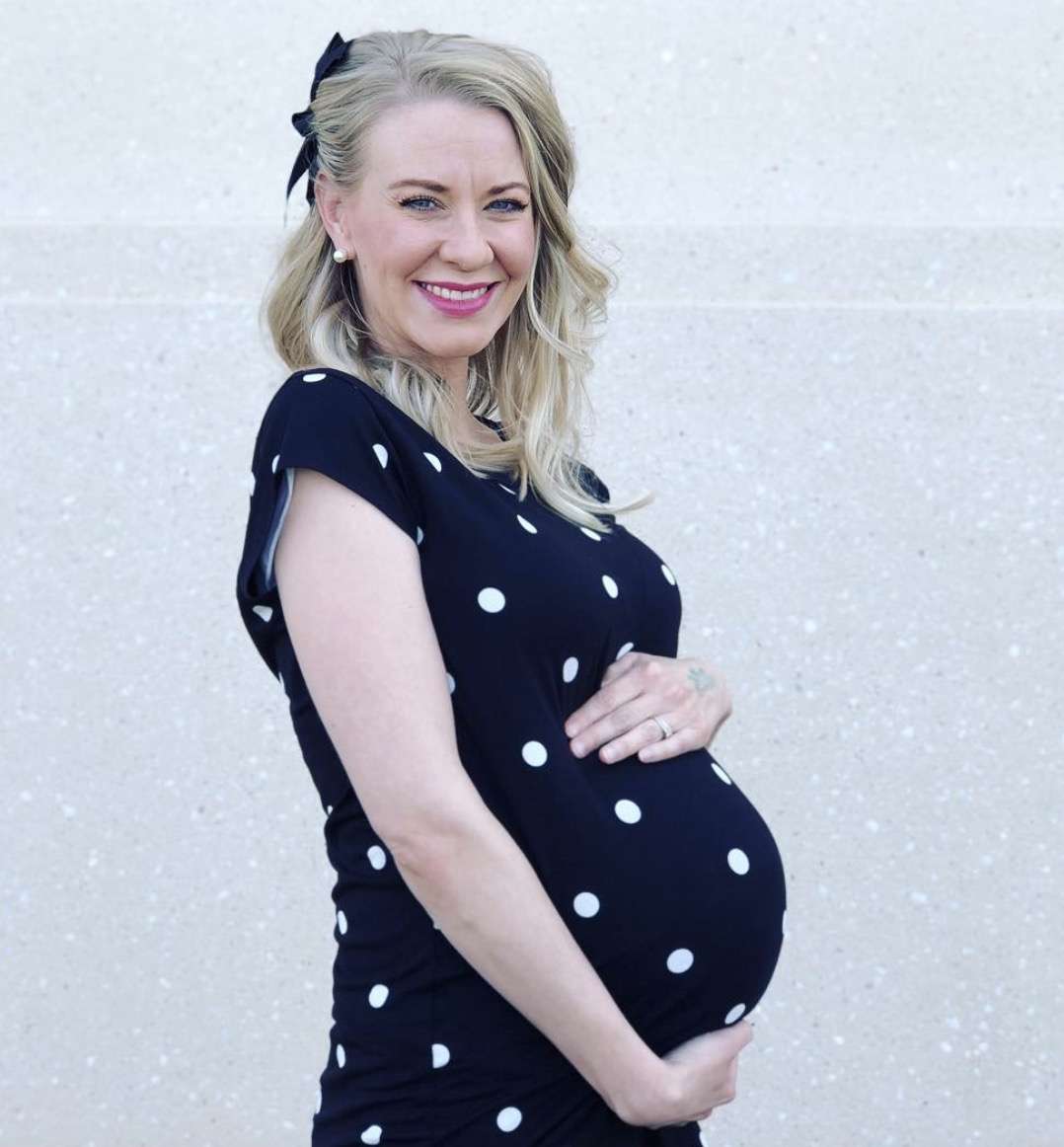 Jamie Scott, of St. George, is about 18 weeks along in her pregnancy. She is expecting quintuplets. (Photo: five.two.love/Instagram)