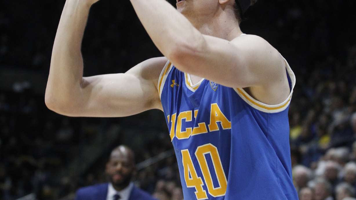 Holiday scores 21 as UCLA tops Cal, 107-84