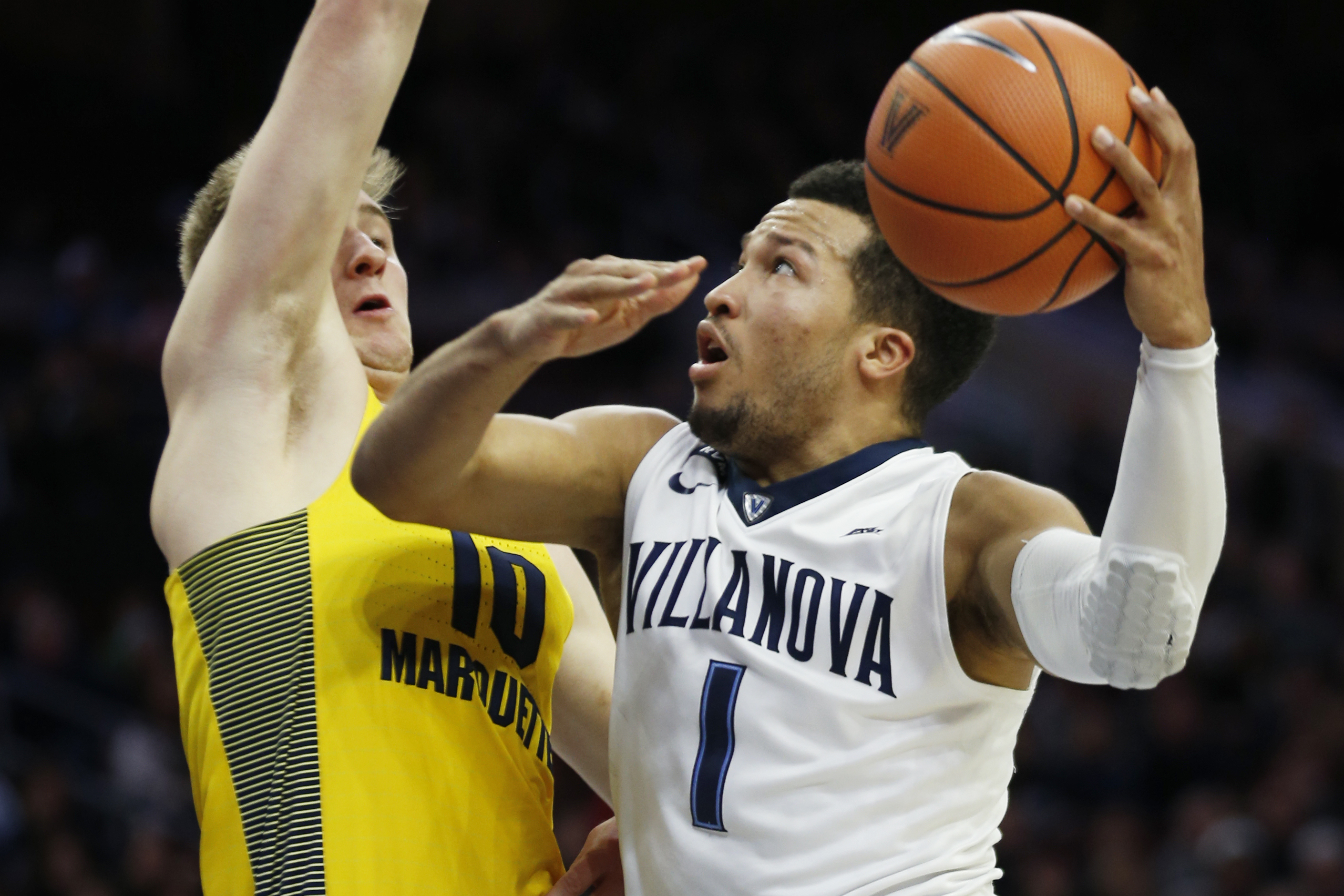 Villanova returns to No. 1 in reshuffled AP Top 25 poll