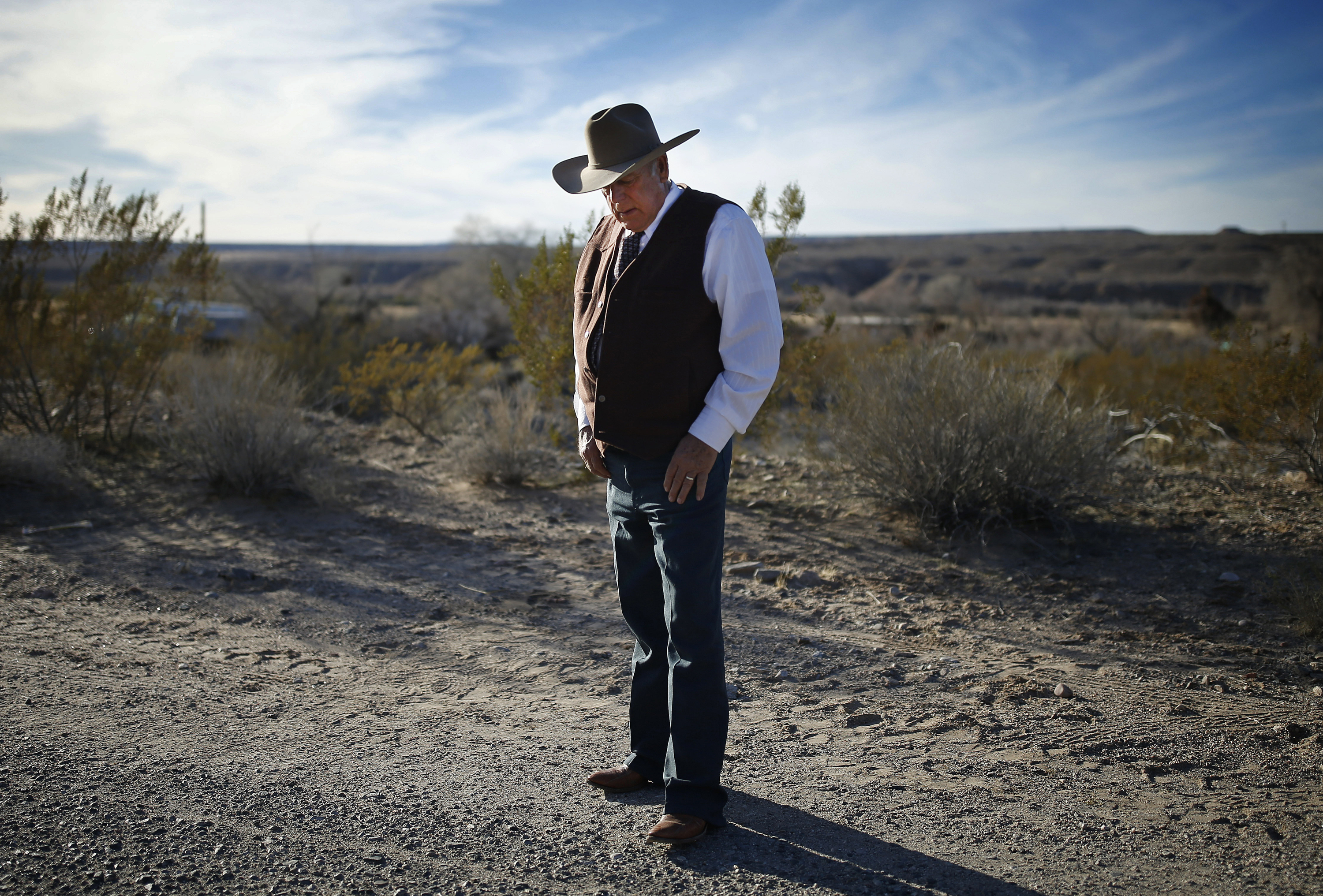 Bundy insists US can't own land, no matter who's president