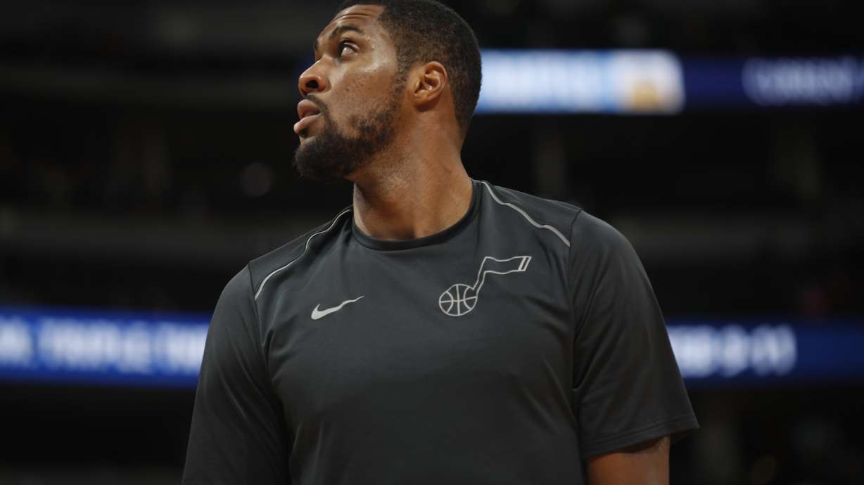 Derrick Favors
