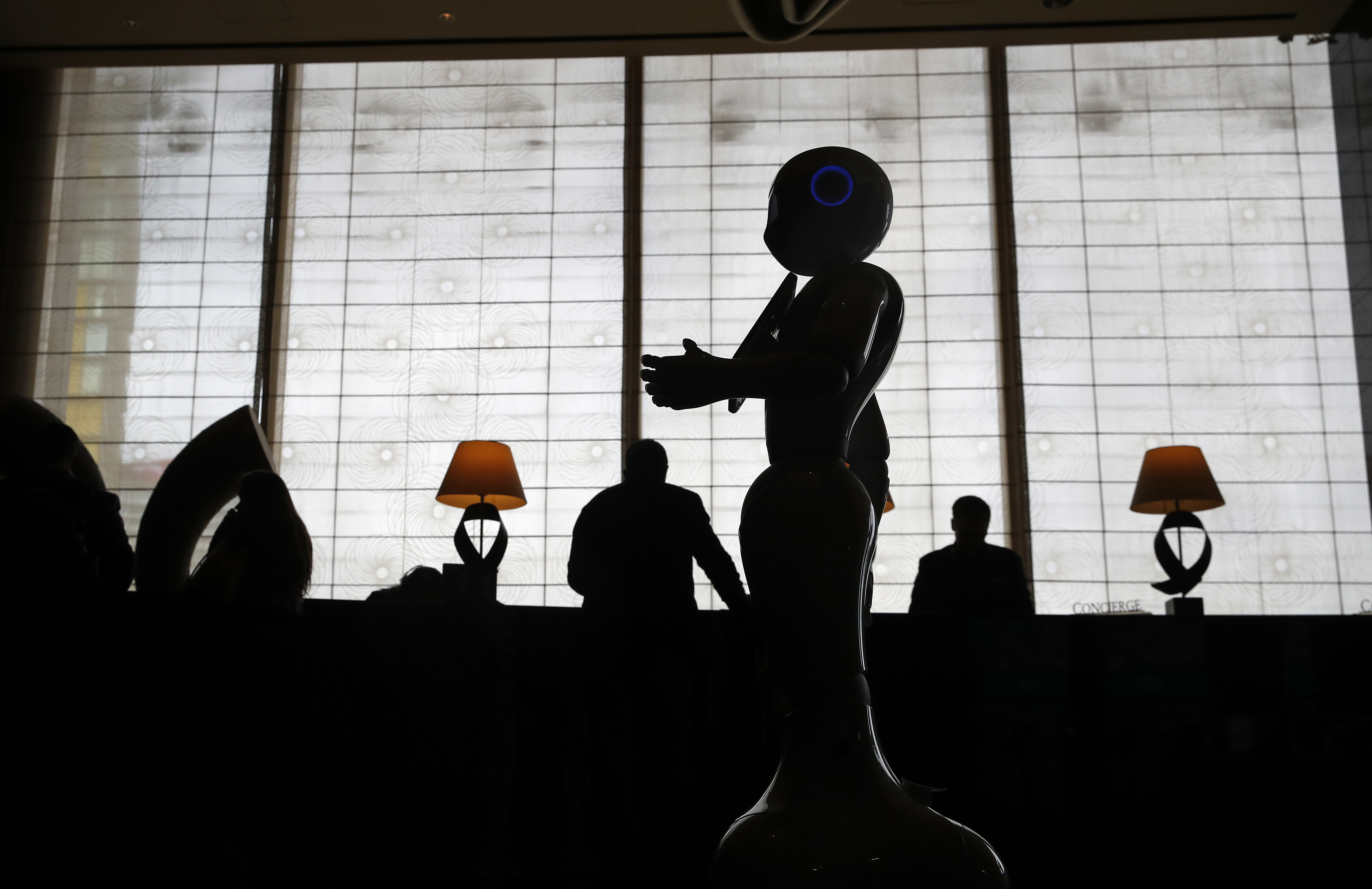 Las Vegas hotels bet on technology to attract, dazzle guests