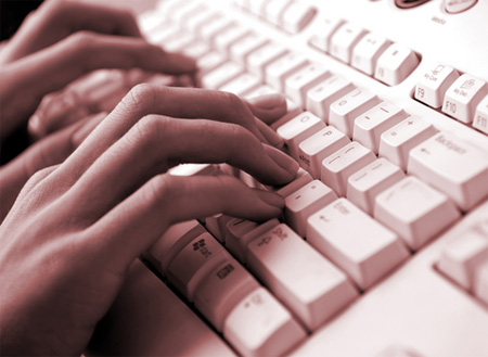 Advice for sharing vacation on Twitter, Facebook