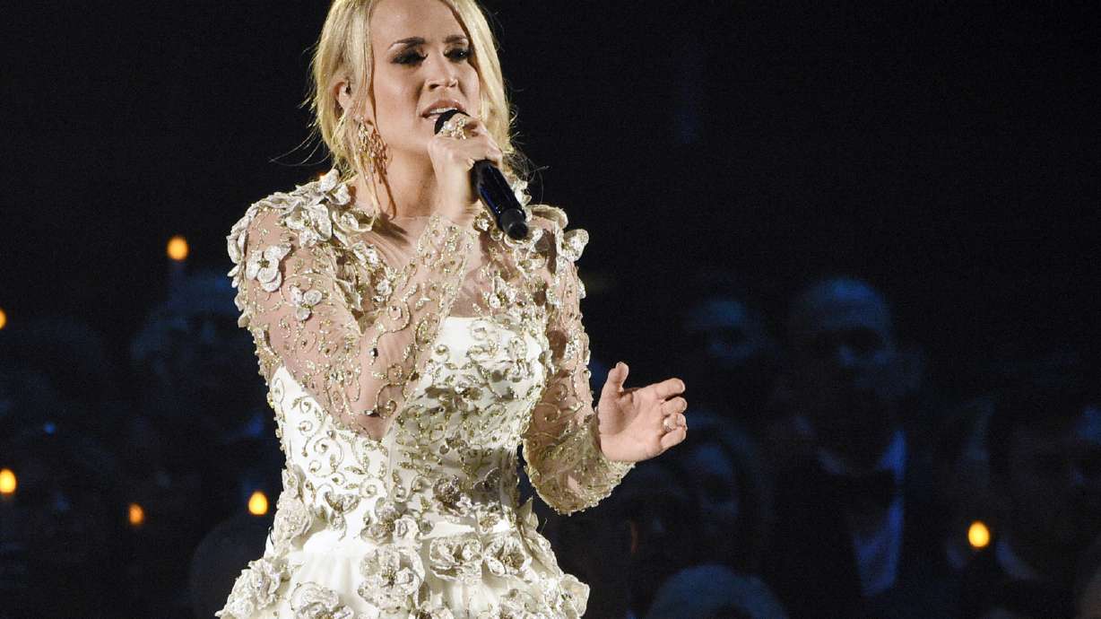 Carrie Underwood, Ludacris write song for Super Bowl