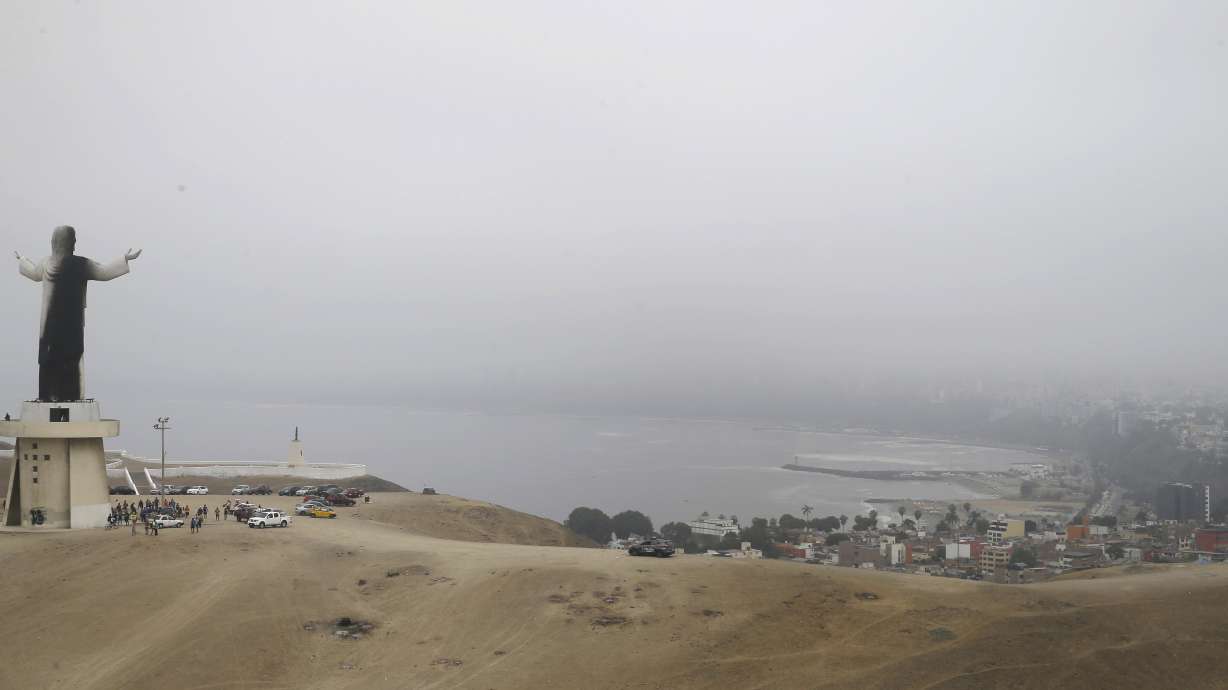 Christ statue in Peru damaged by fire days before pope visit