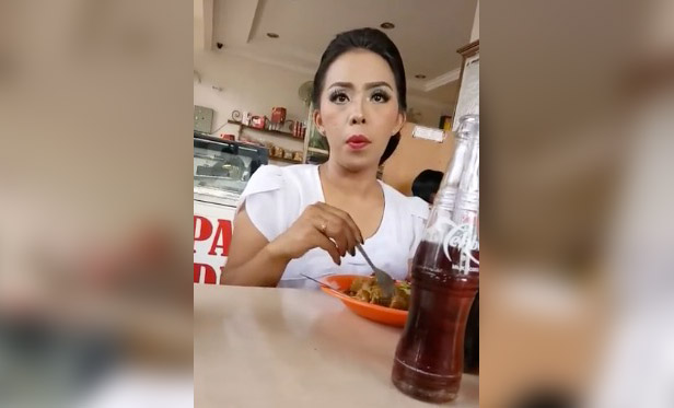 Have You Seen This? How to keep your lipstick perfect