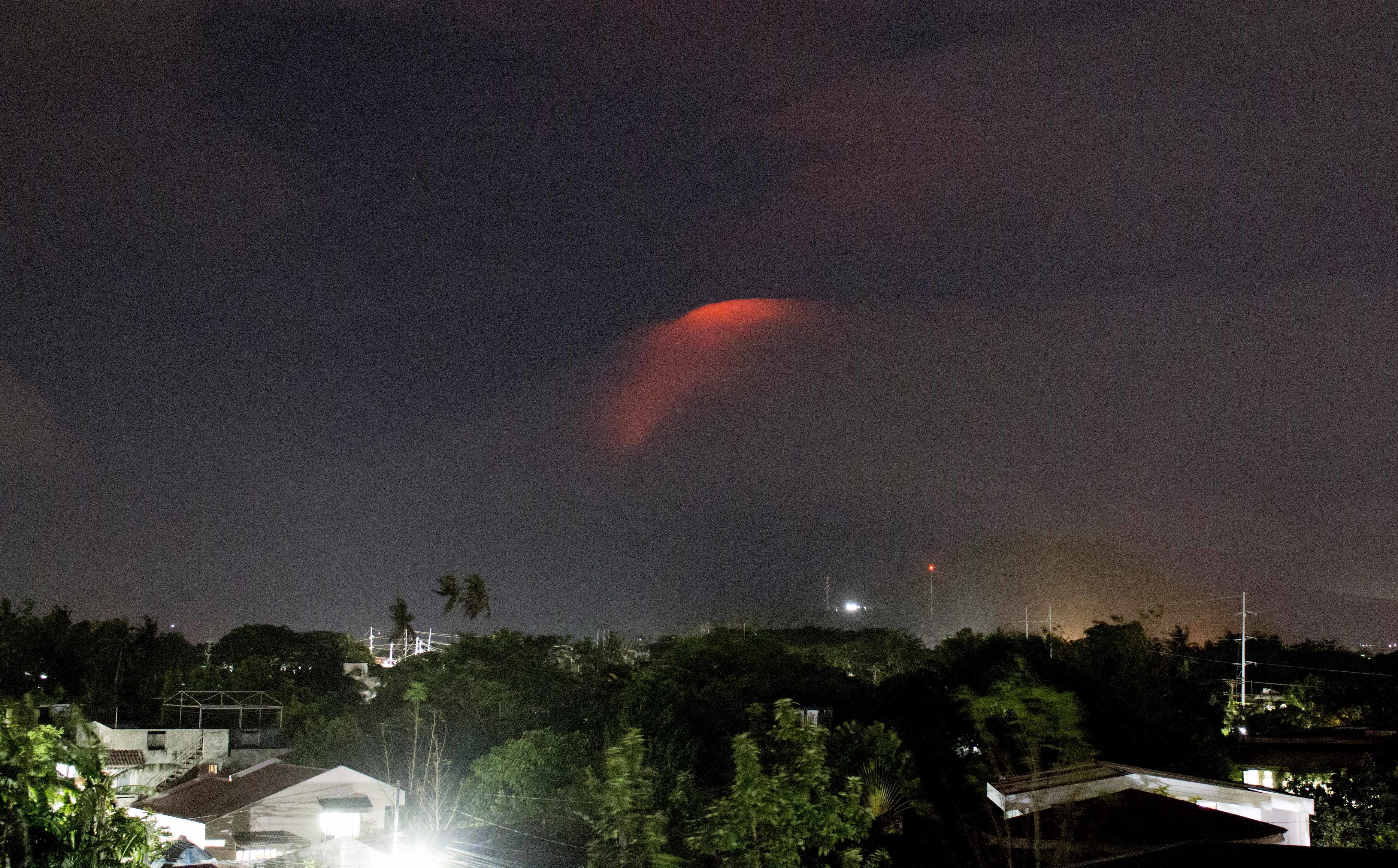 Lava flowing from Philippine volcano, thousands evacuated