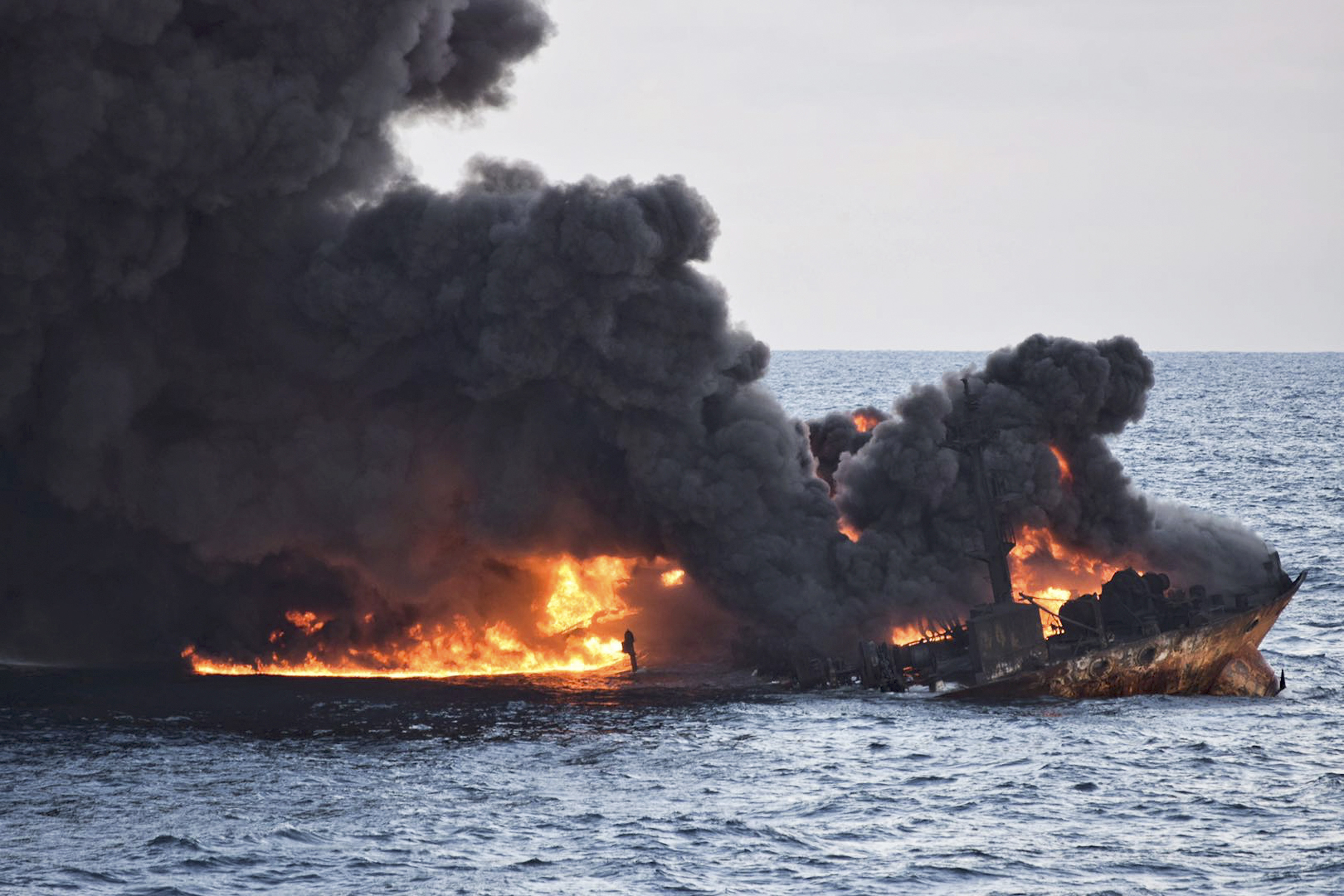 Oil spill from sunken tanker is expanding in East China Sea