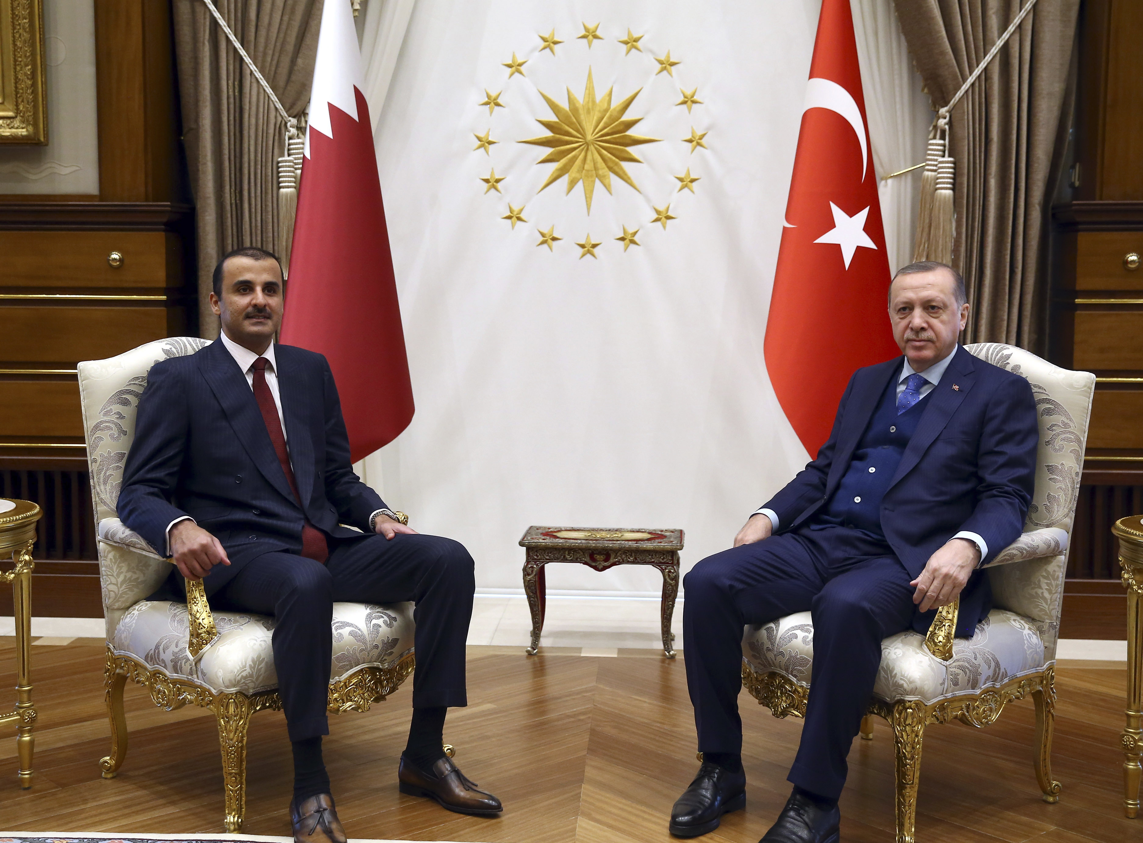 Bahrain radar shows Qatar jets near UAE planes; Doha denies