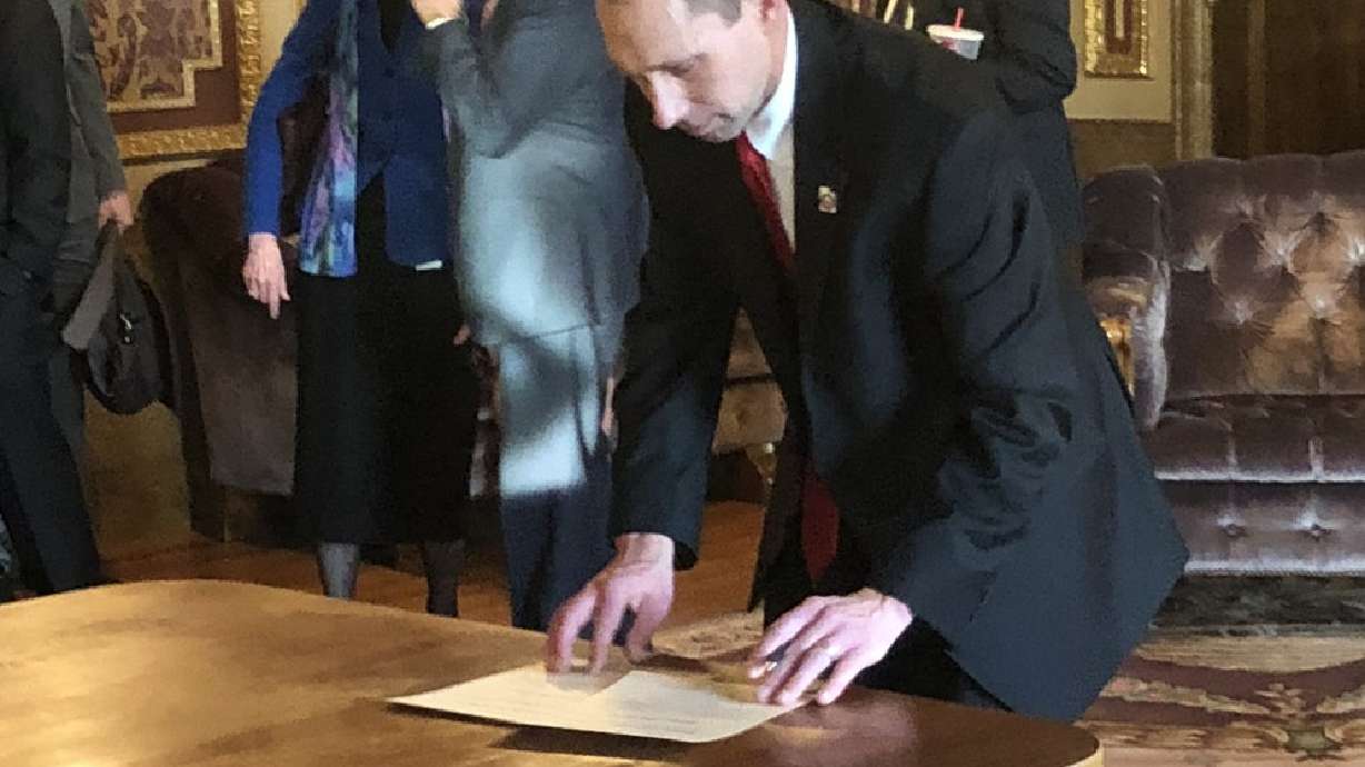 Magna doctor fills vacant seat in Utah Senate