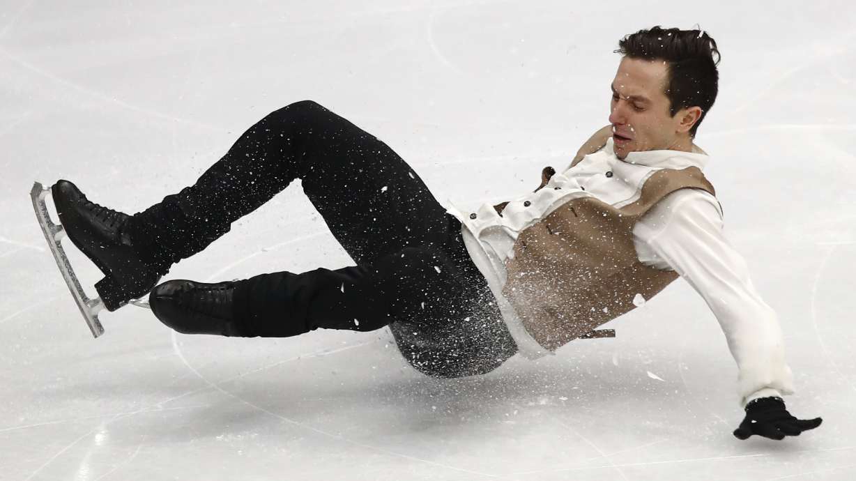 Fernandez leads European figure skating championships