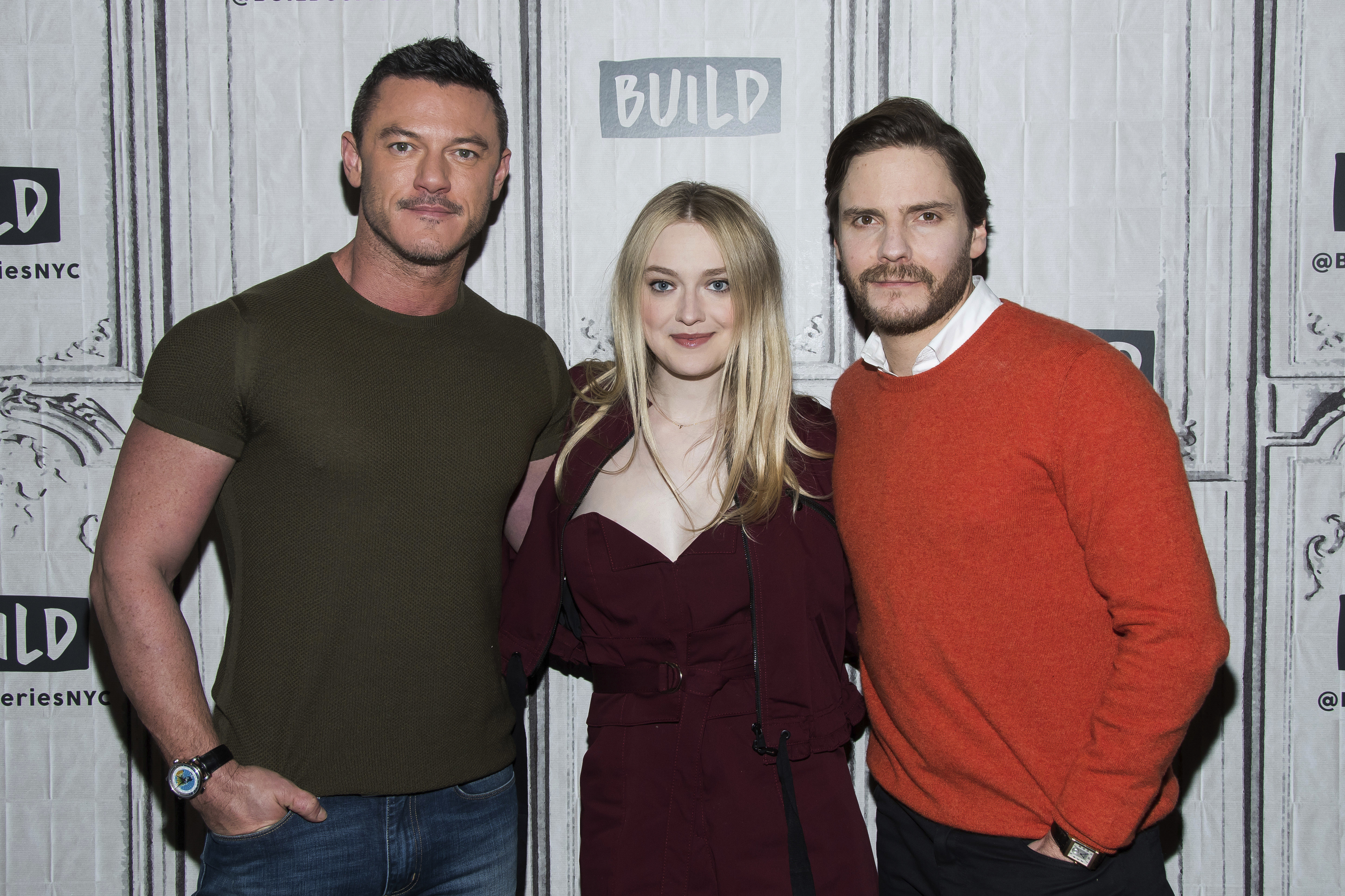 In 'Alienist,' Dakota Fanning breaks 1890s rules for women