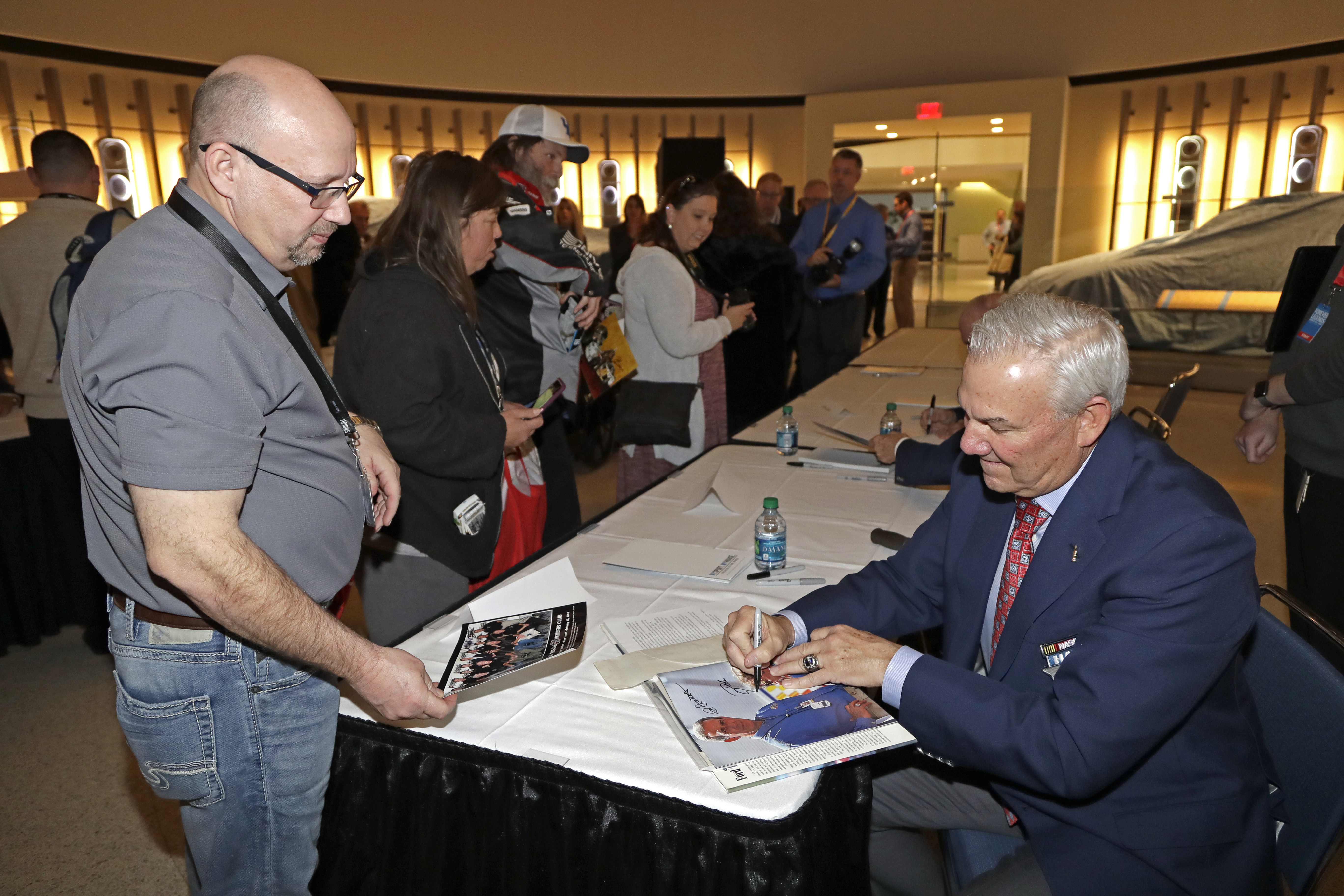 Robert Yates posthumously inducted into NASCAR Hall of Fame