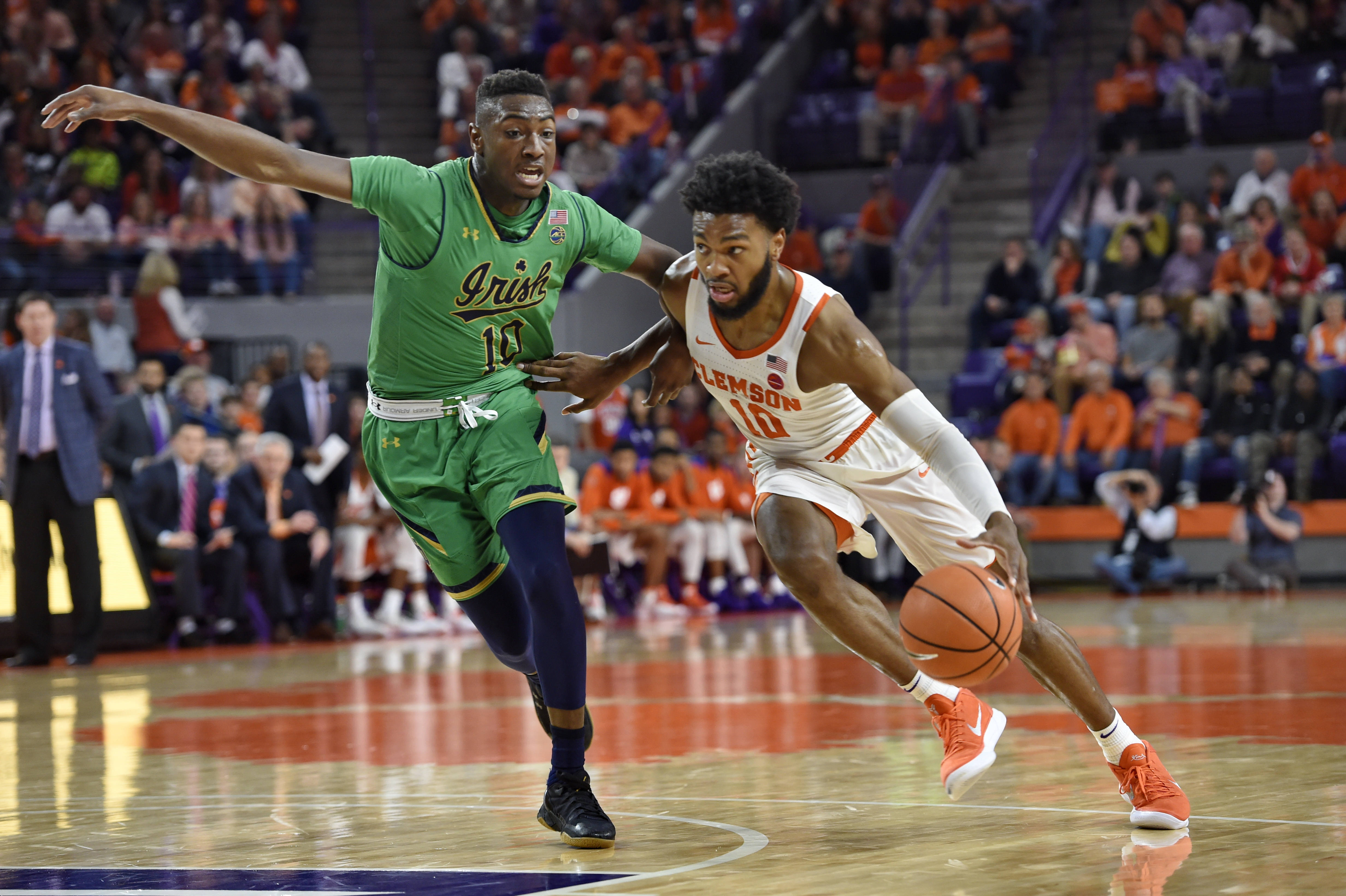 DeVoe leads No. 20 Clemson to 67-58 win over Irish