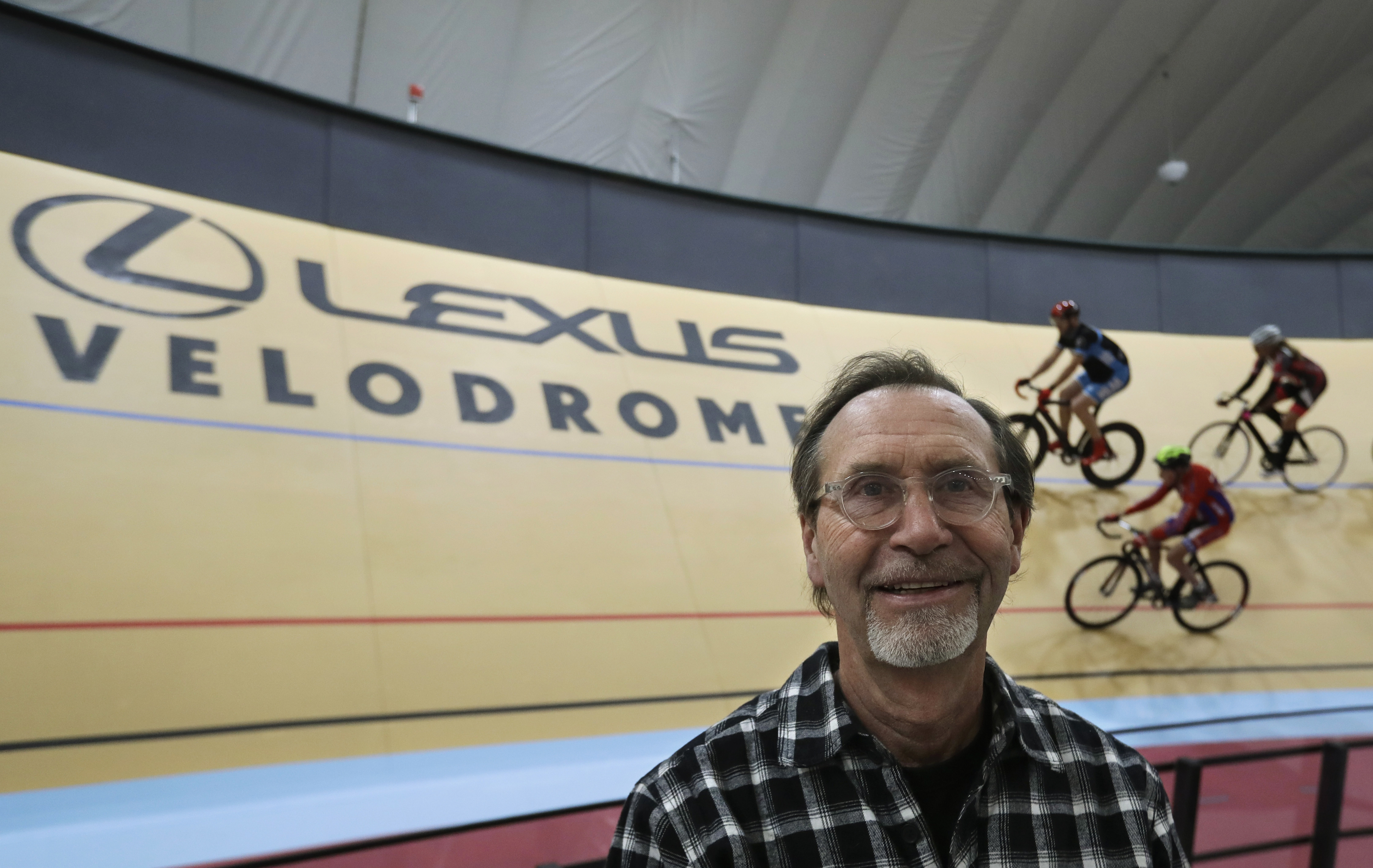 Indoor velodrome expected to draw cyclists to Detroit