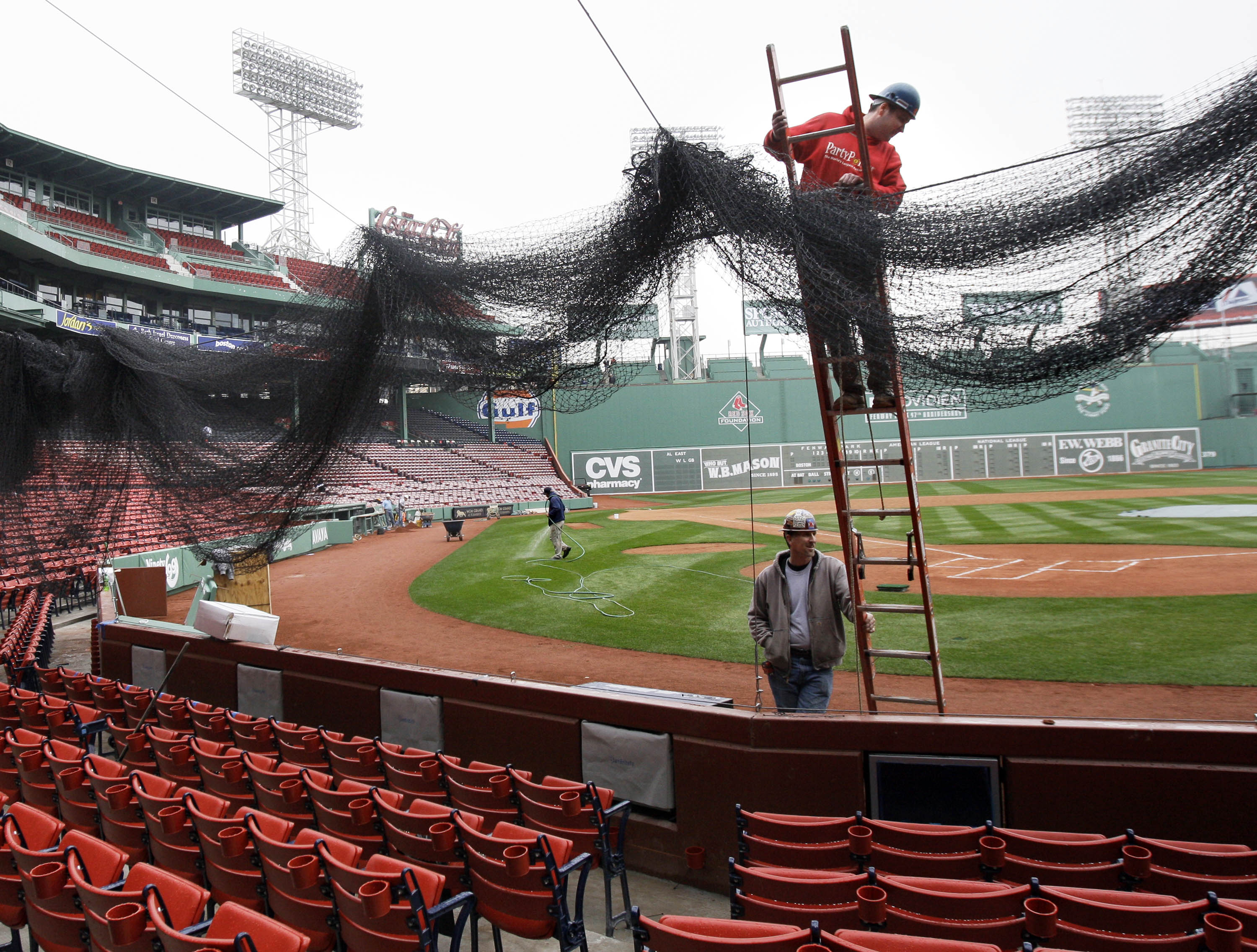 Red Sox plan 'dramatic' expansion of Fenway safety netting