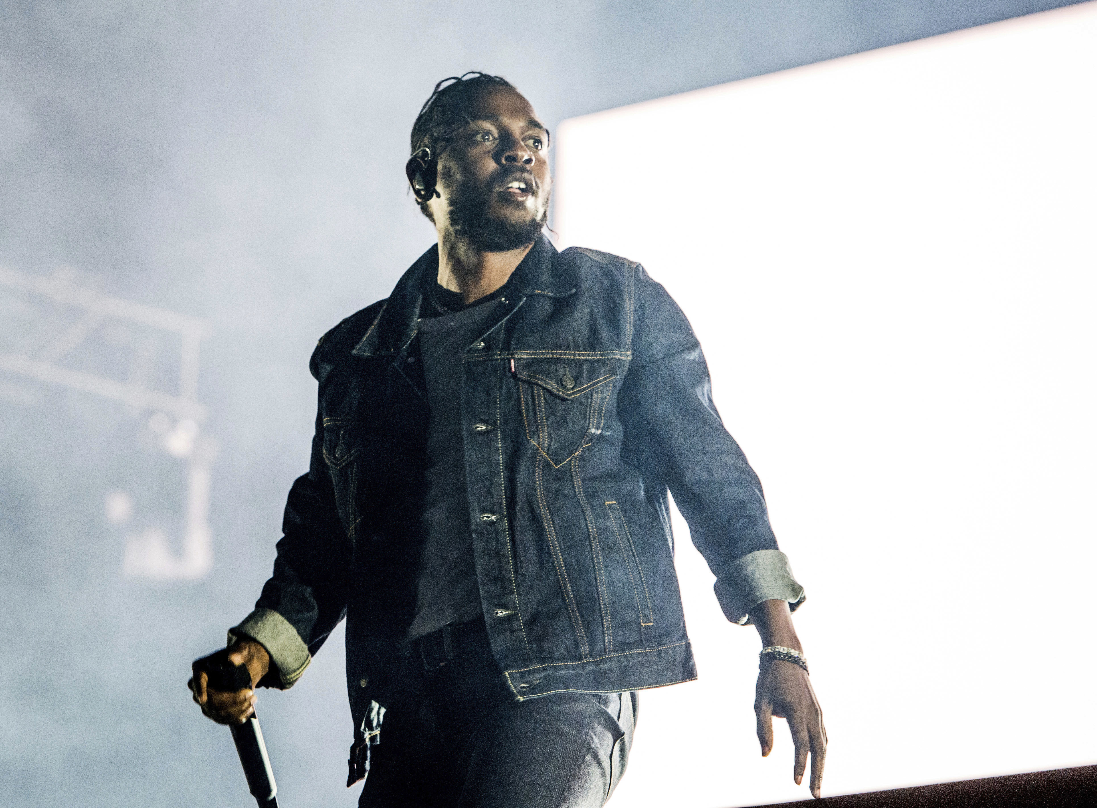 He said, she said: AP writers predict Grammy winners