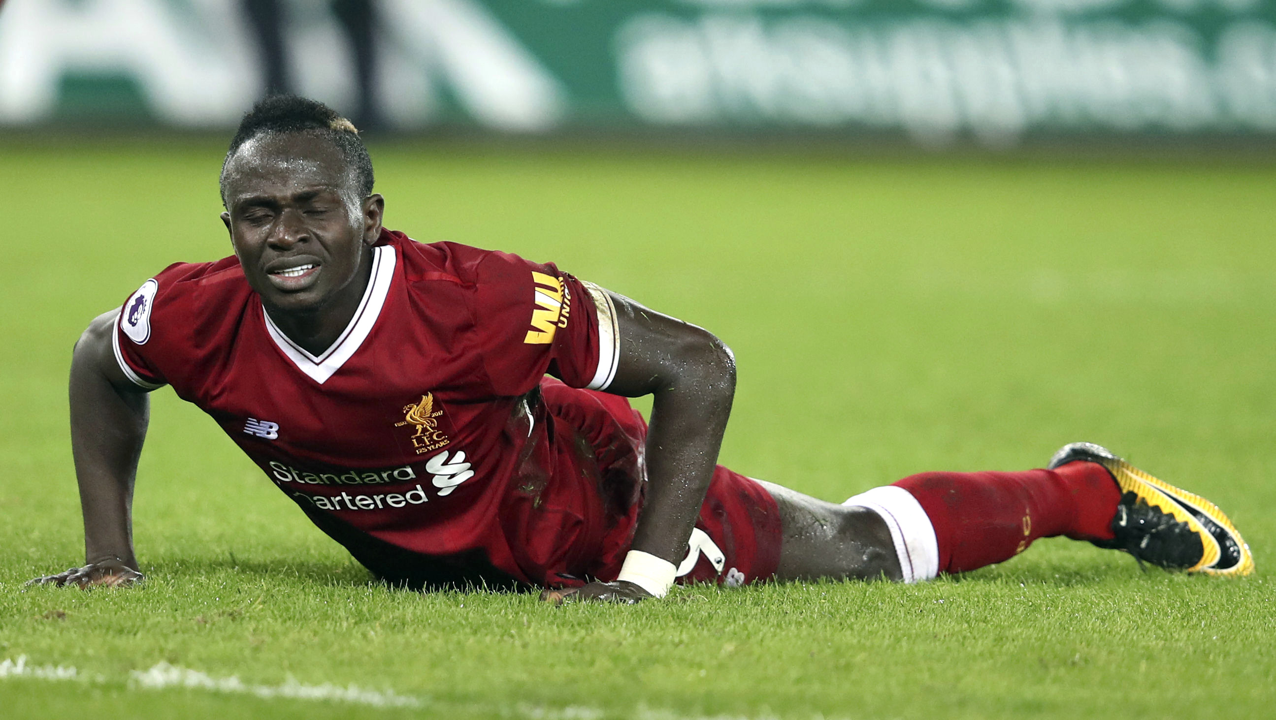 Liverpool loses at last-place Swansea 1-0 in big EPL shock
