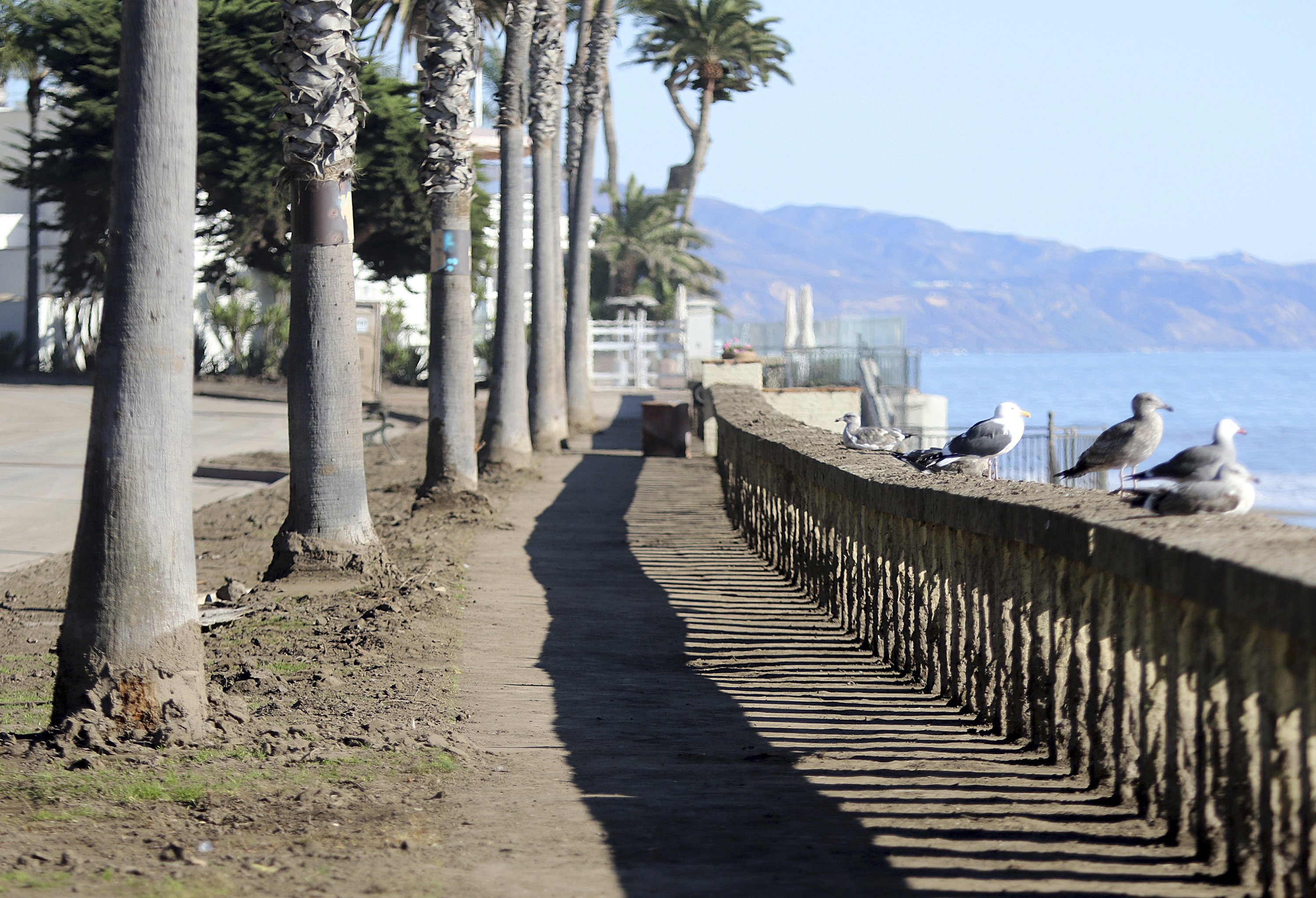 Report: Conflicting California mudslide warnings issued