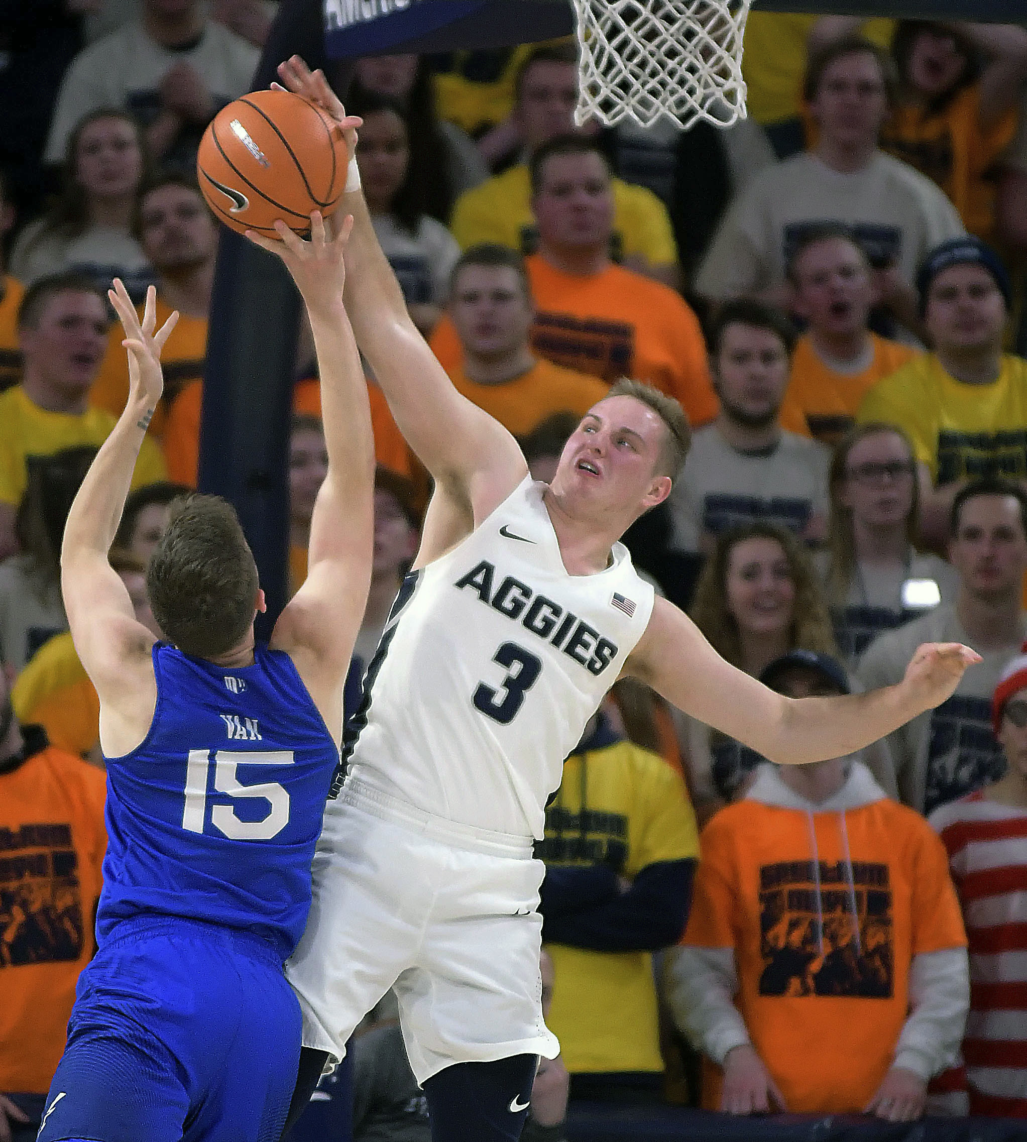 Merrill, McEwen help Aggies snap 4-game skid with win over Air Force