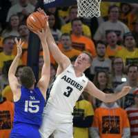 Merrill, McEwen help Aggies snap 4-game skid with win over Air Force