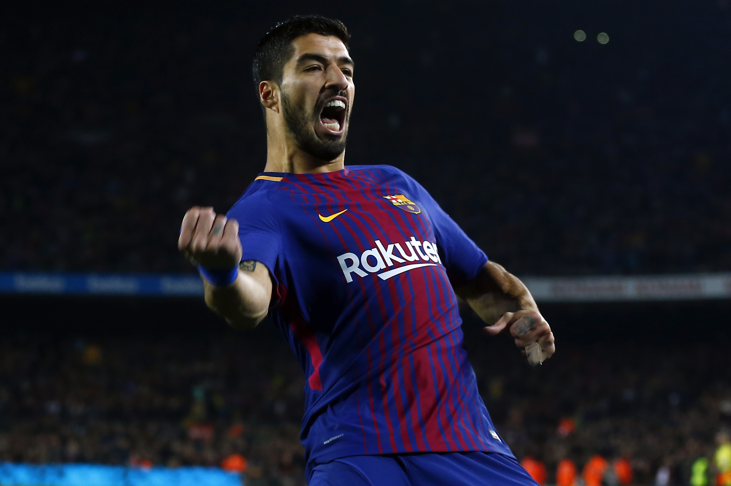 Messi and Suarez strike again as Barcelona advances in Copa