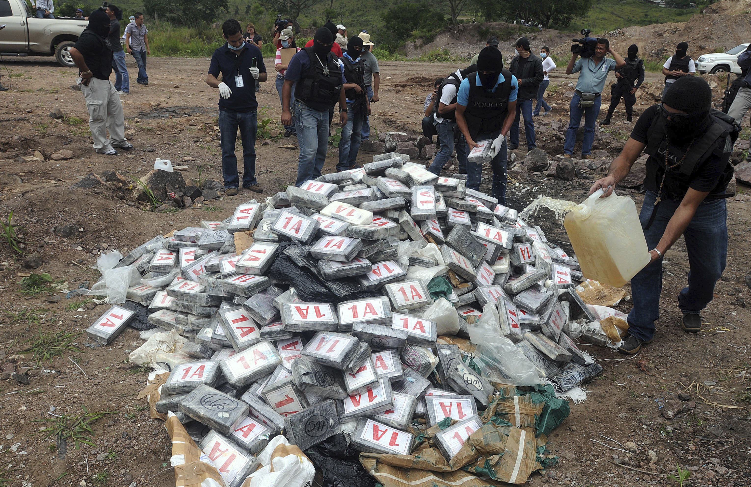 Secret report: Honduras' new top cop helped cartel move coke