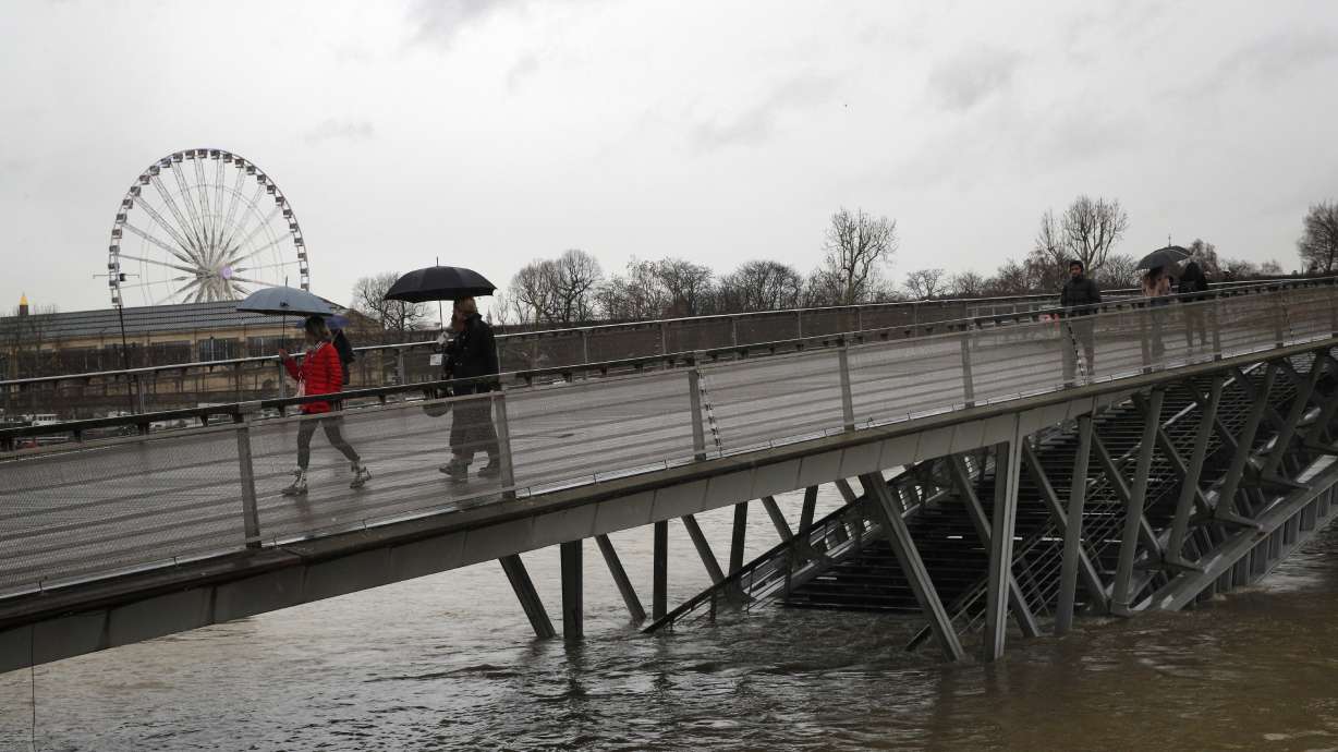 Floodwaters threaten Paris, closing roads, tunnels, cellars