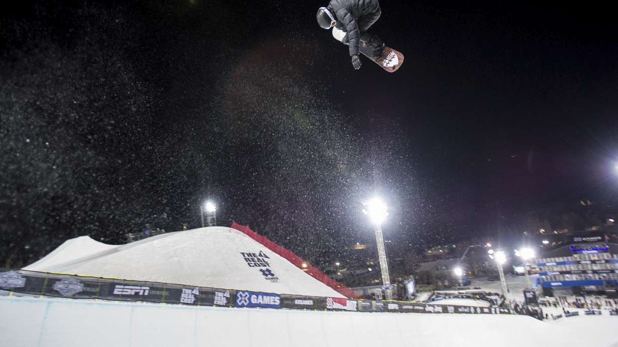Shaun White pulls out of X Games to rest for Olympics