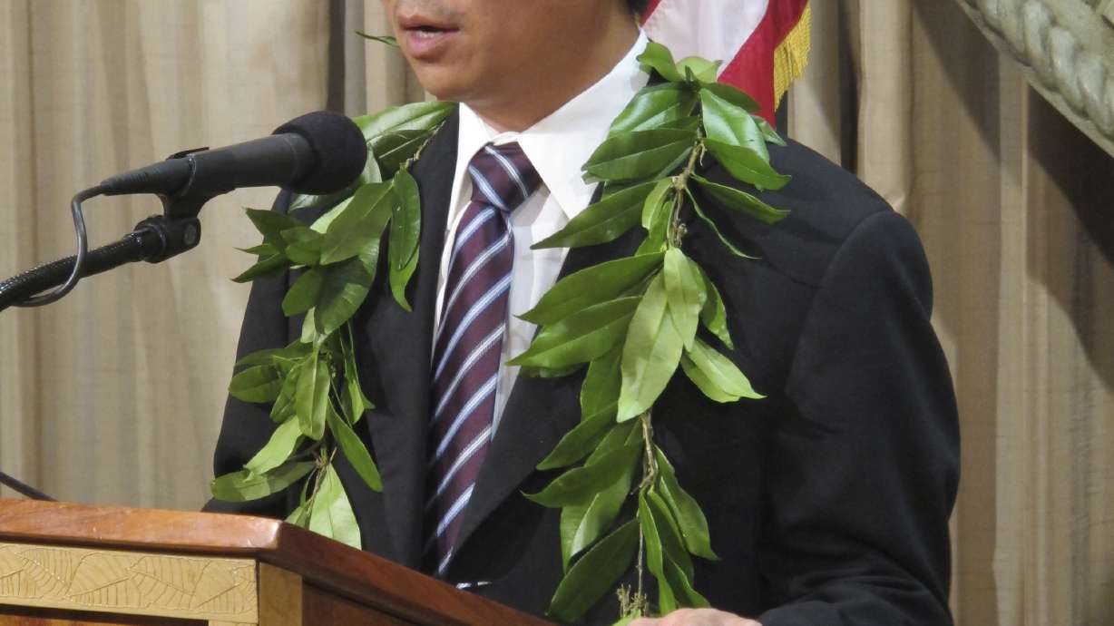 Hawaii lieutenant governor to resign, join lobbying firm