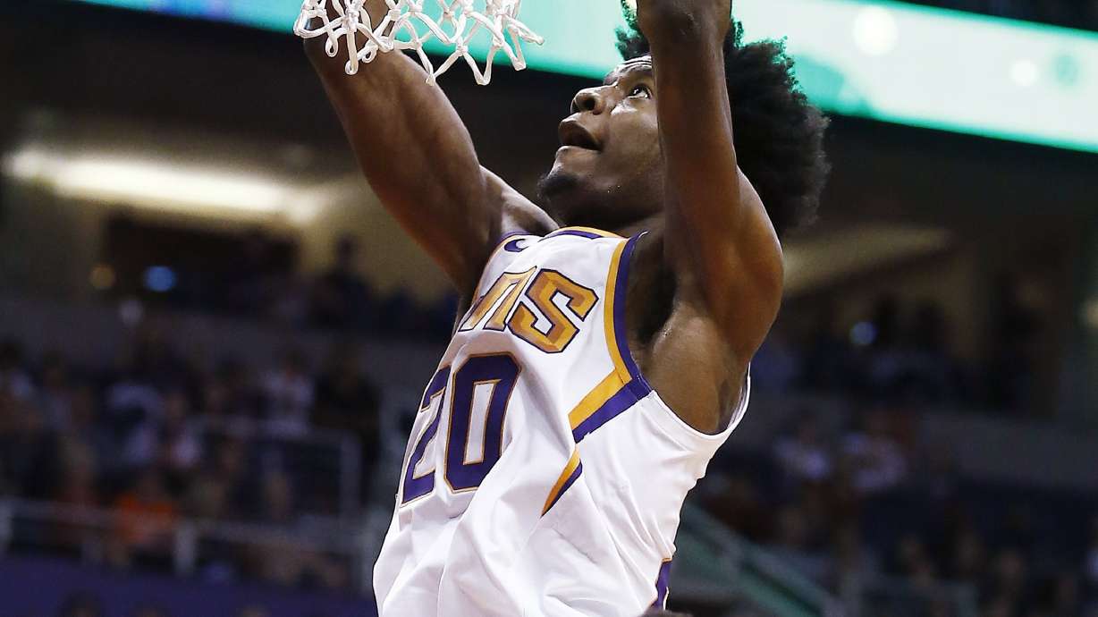 Canaan hurt but Suns stop skid with 102-88 win over Mavs