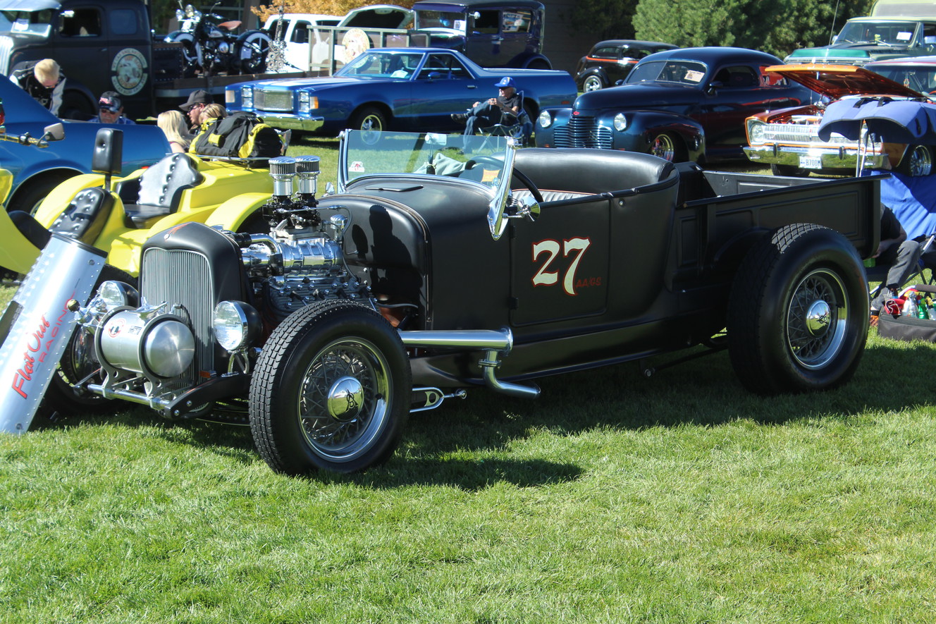 Local man's 1950s hot rod keeps nostalgia alive