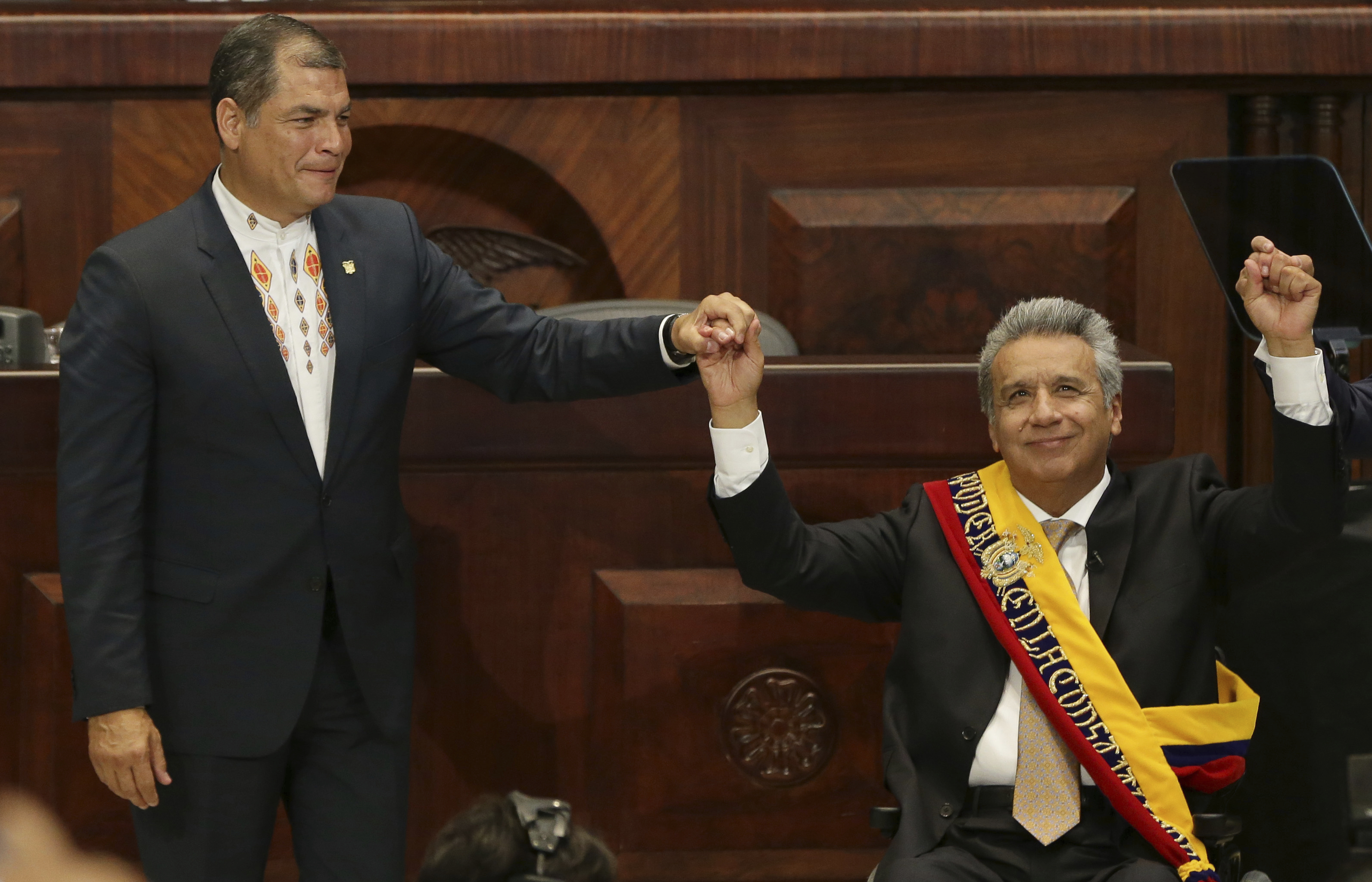Vote in Ecuador turns into heated showdown on term limits