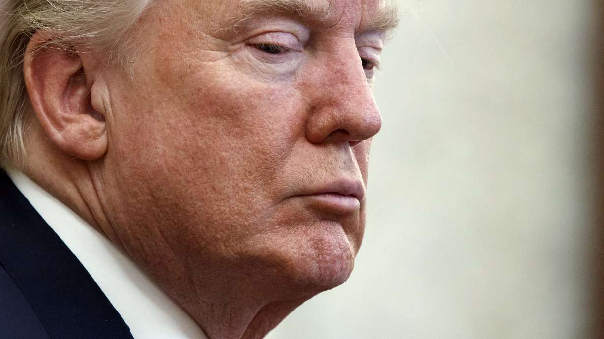 Trump claims memo 'totally vindicates' him in Russia probe