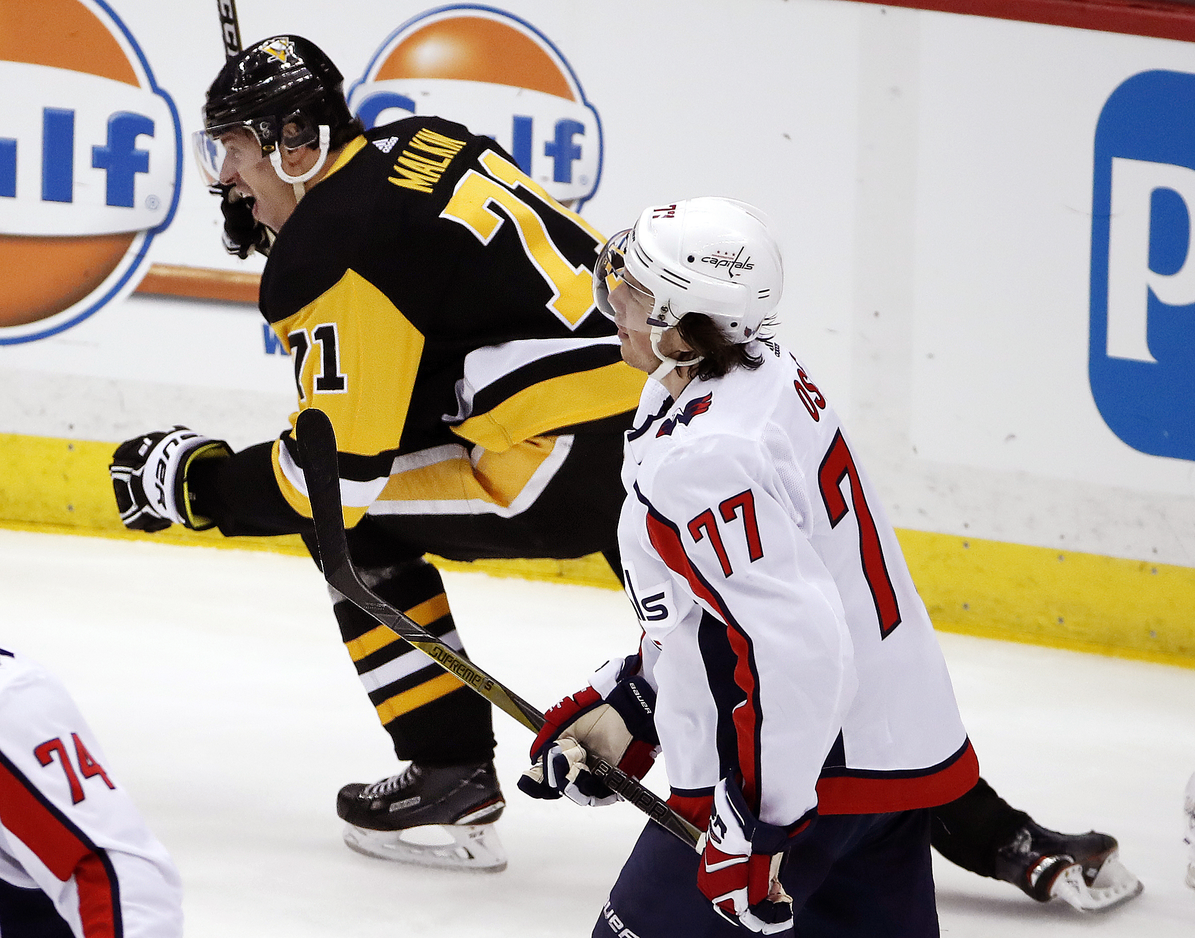 Capitals' Oshie fined $5,000 for cross-check to Letang