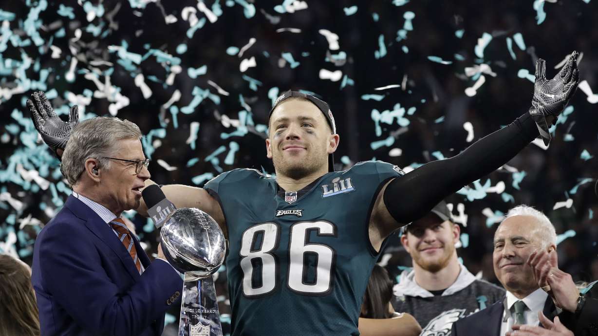 Zach Ertz brings in TD catch and brings home Super Bowl ring