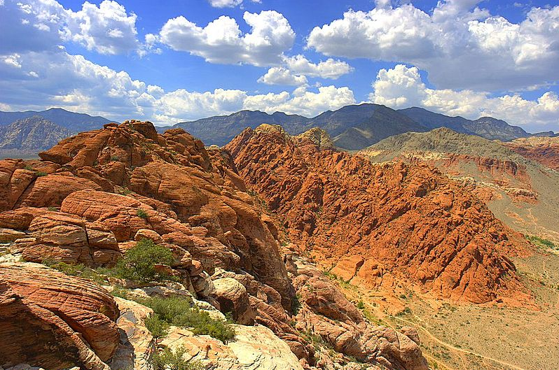 Red Rock National Conservation Area near Las Vegas, Nevada. (Fred Morledge, Wikimedia Commons) (Photo: Fred Morledge)