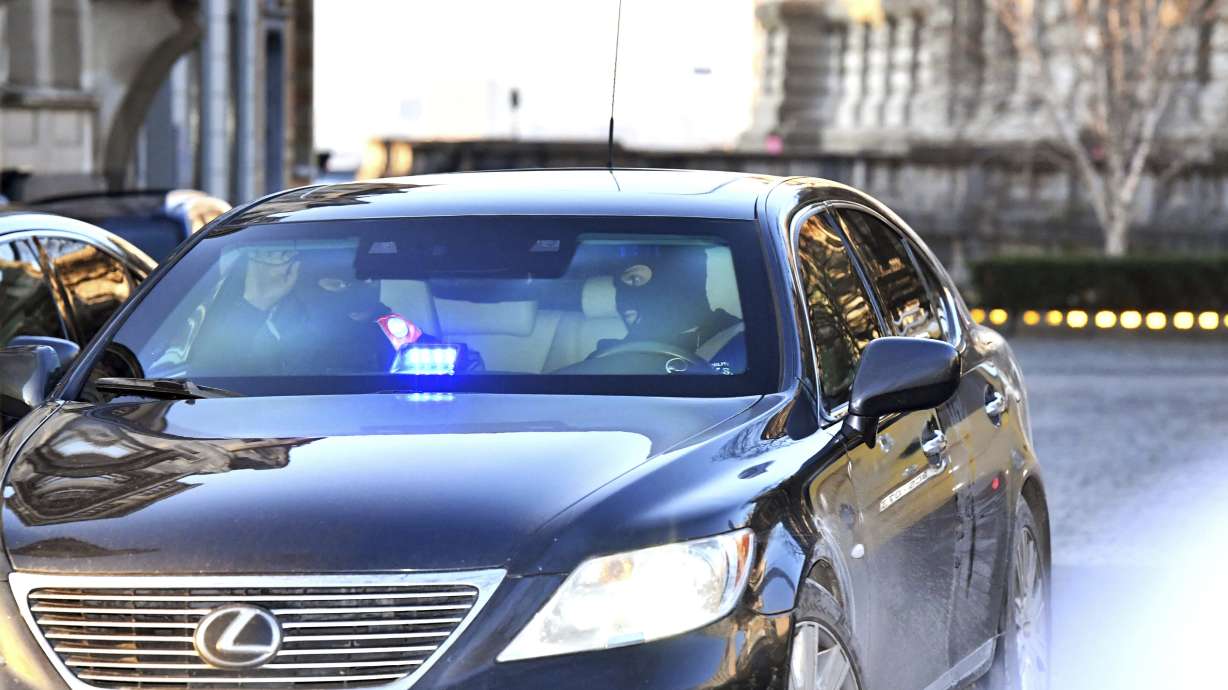 Paris attacks suspect Abdeslam refuses to reappear in court