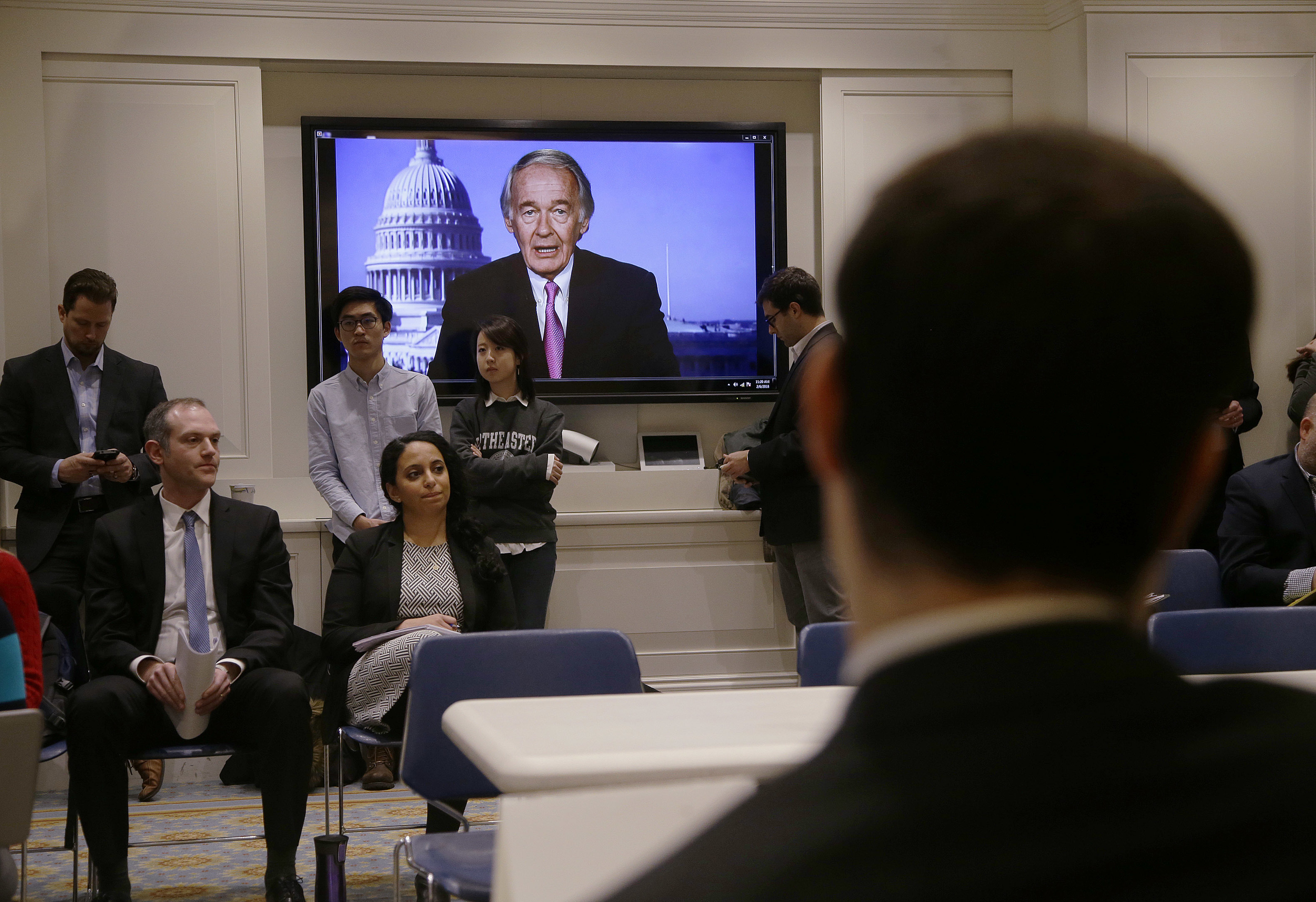 Congress, states weigh action after net neutrality repeal