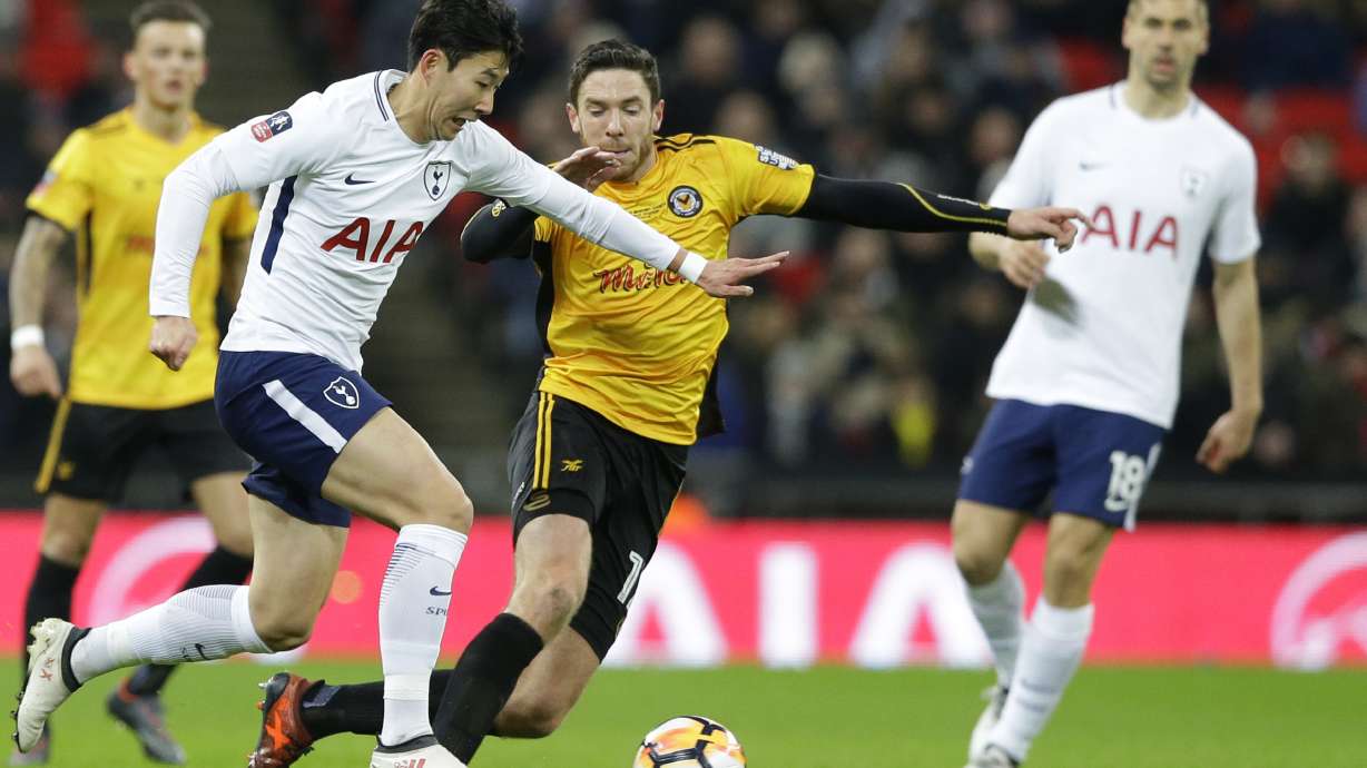 Lamela's 1st goal in 17 months helps Tottenham win in FA Cup