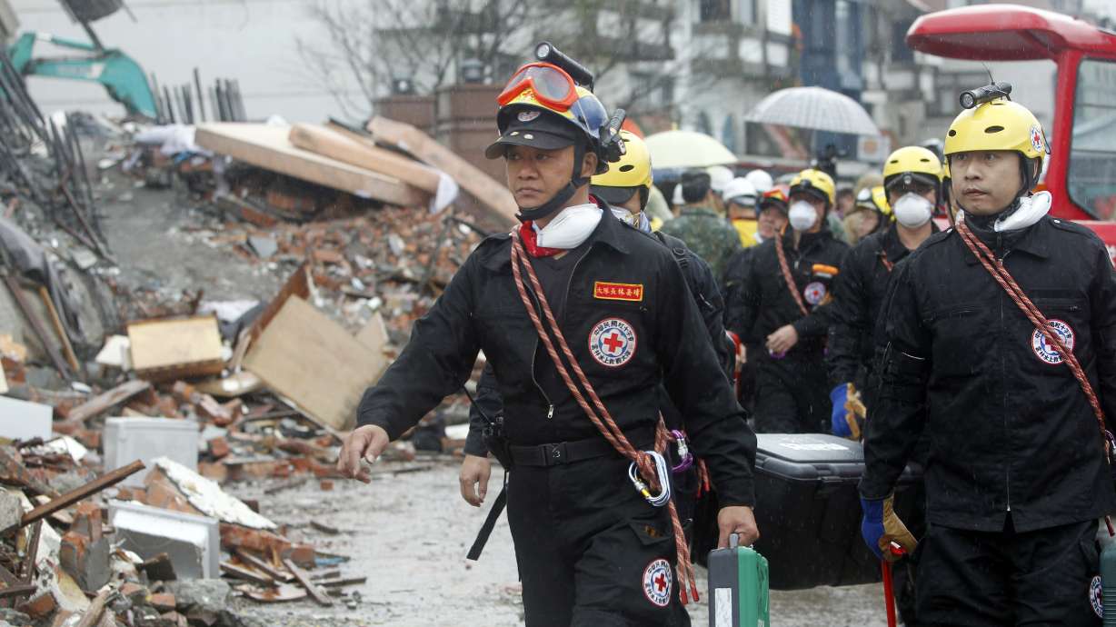 Rescuers comb Taiwan quake rubble for remaining 7 missing