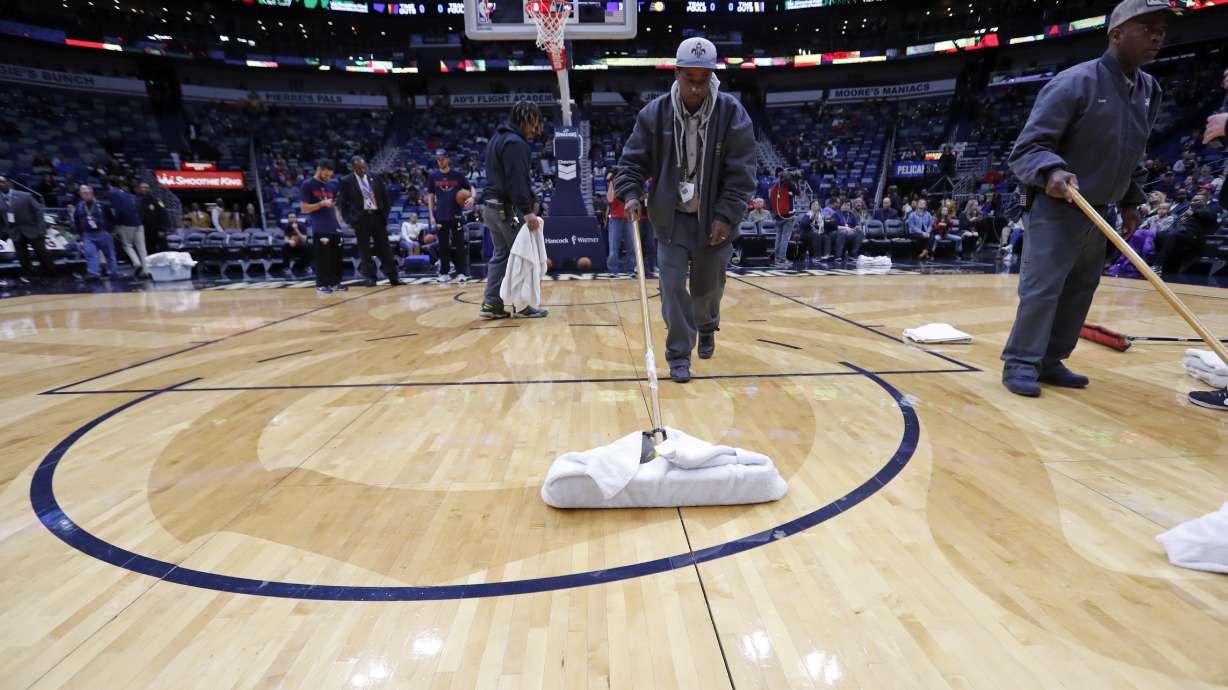 Pacers-Pelicans postponed over concerns about roof leak