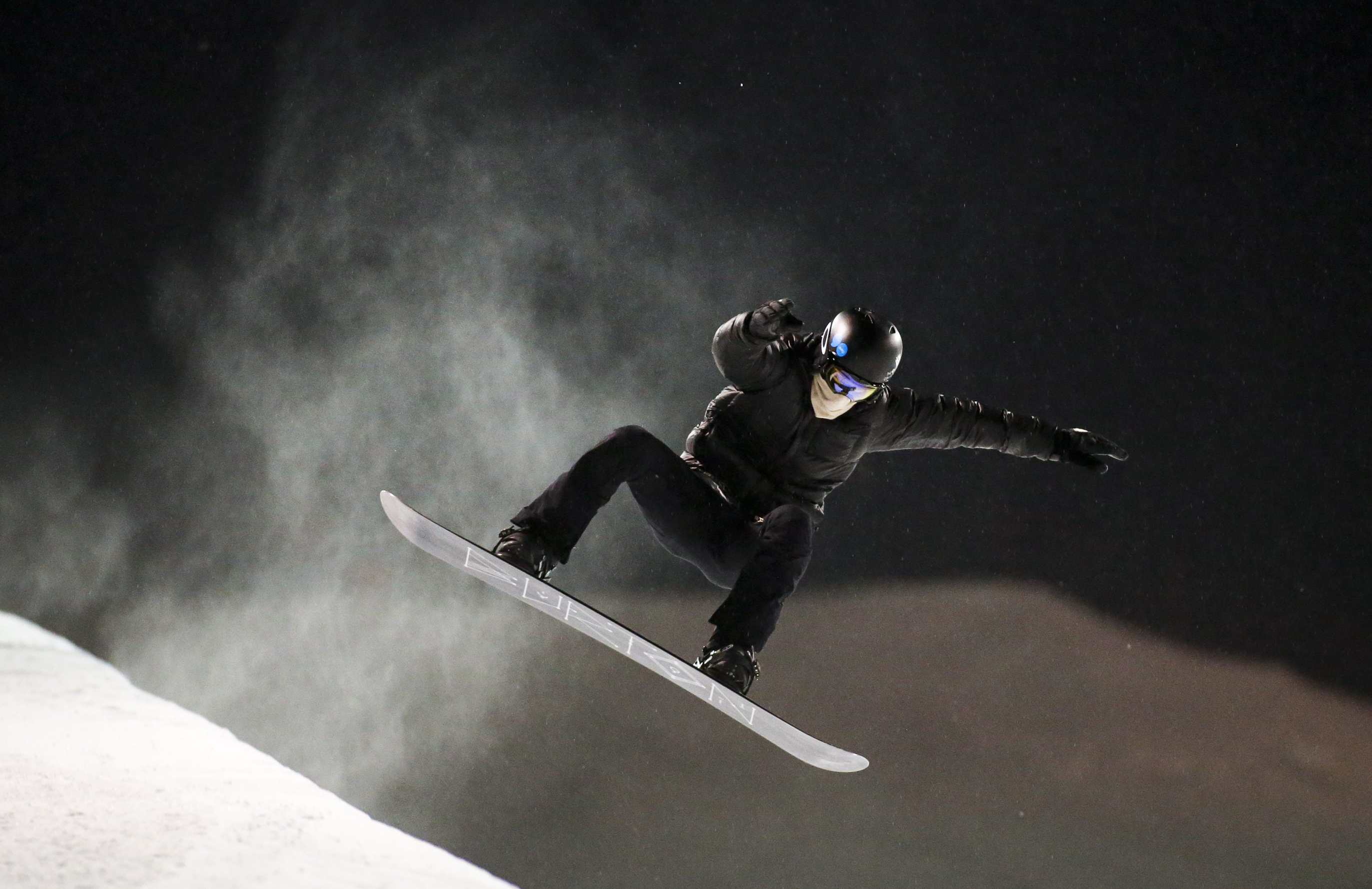 Shaun White just fine with upping ante on Olympic halfpipe