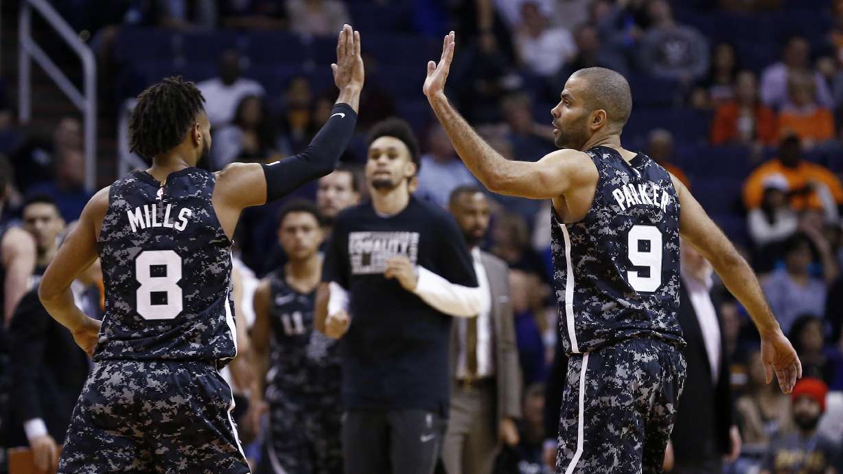 Aldridge, Spurs hand Suns their most one-sided loss ever