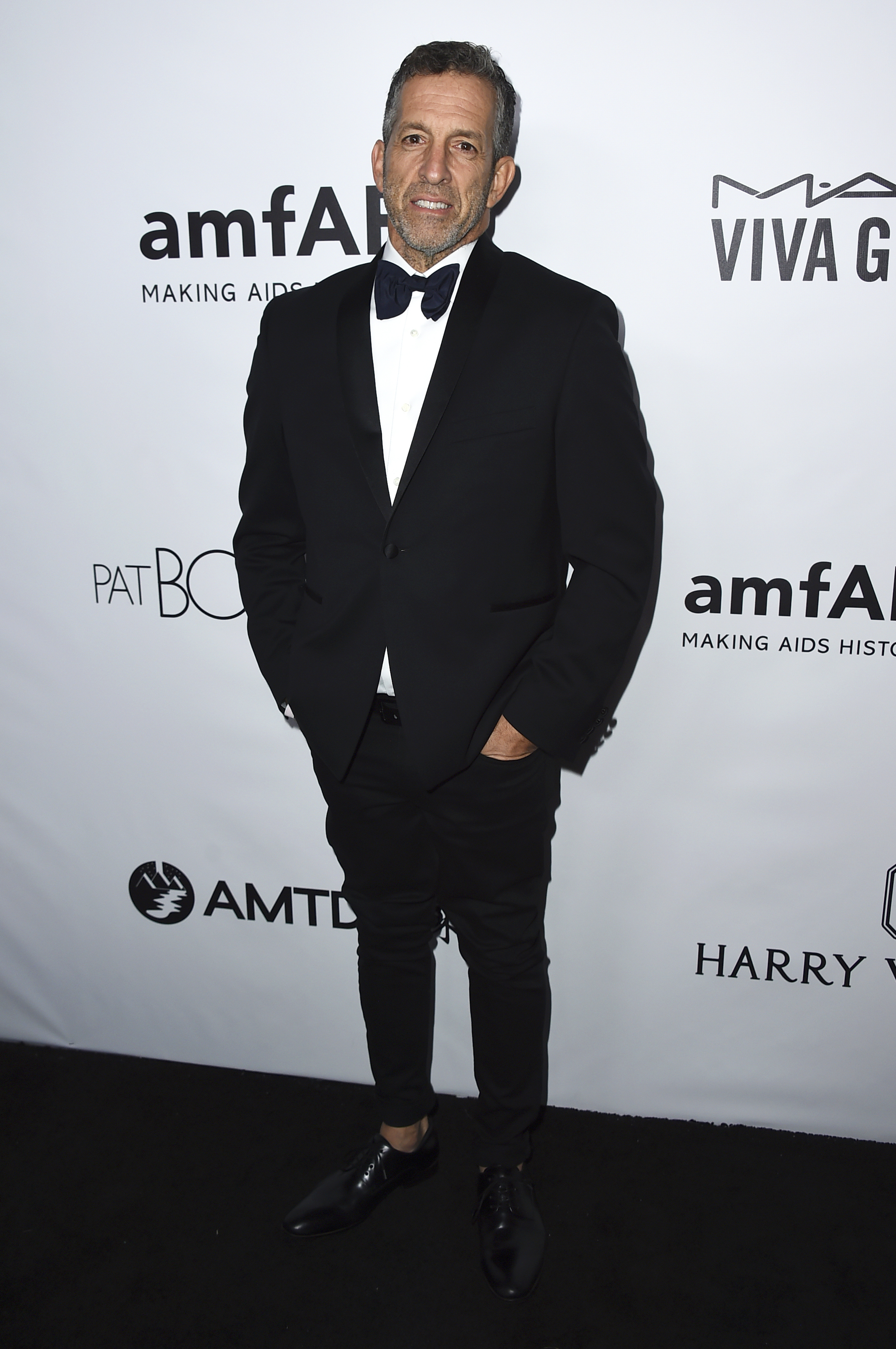 Kenneth Cole steps down as amfAR chairman amid controversy
