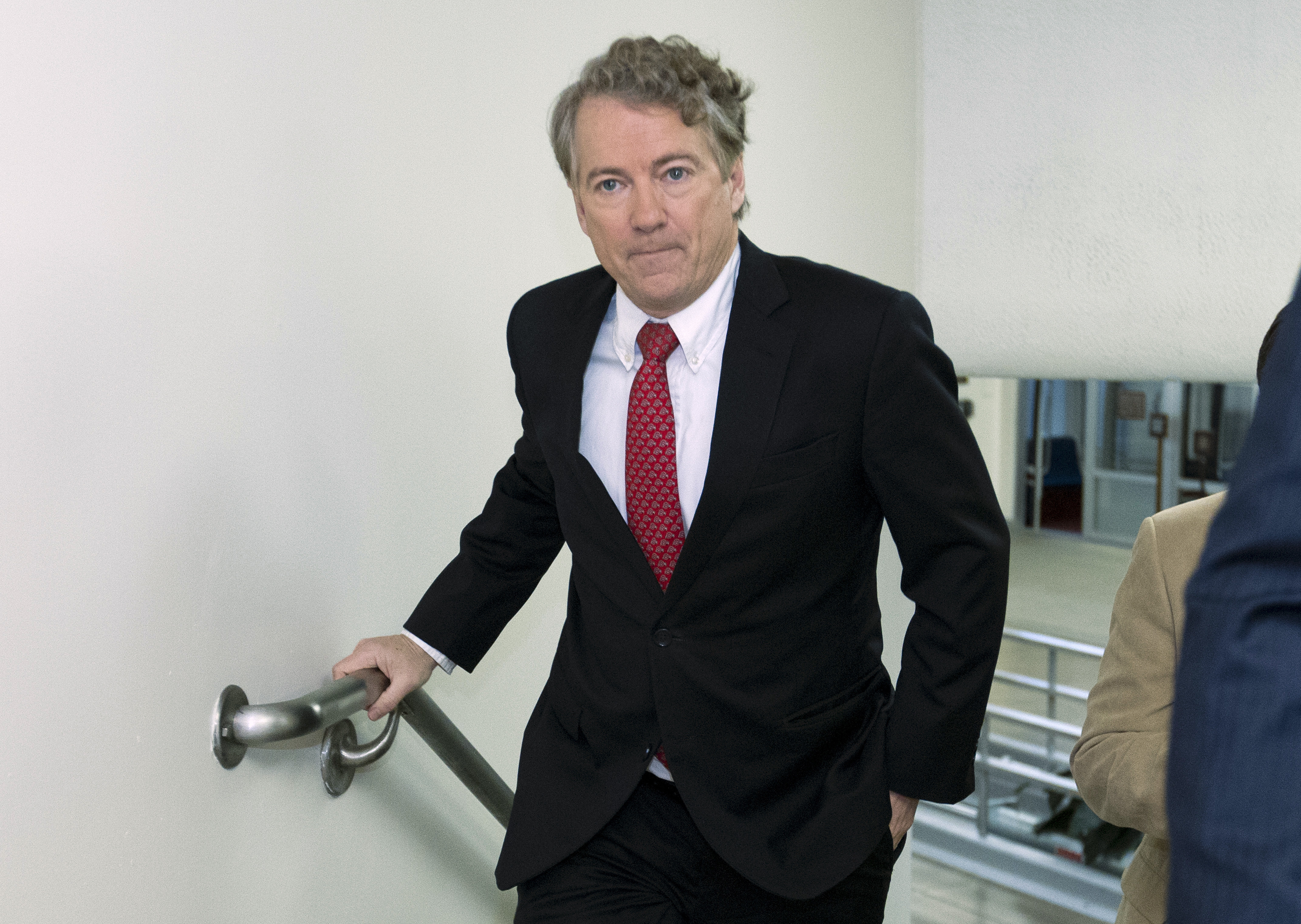 Used to scuffles, Rand Paul takes on Senate, risks shutdown