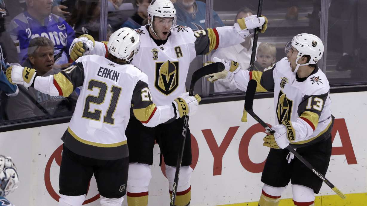 Neal scores go-ahead goal in Vegas' 5-3 win over Sharks