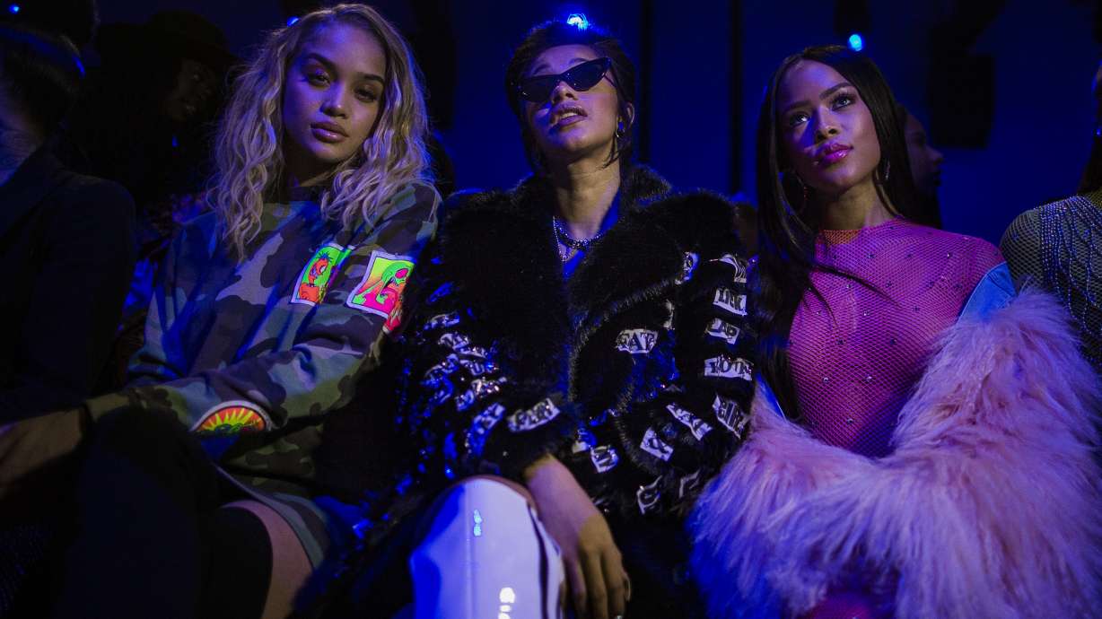 Gigi Hadid bookends Jeremy Scott's Popple-themed runway show